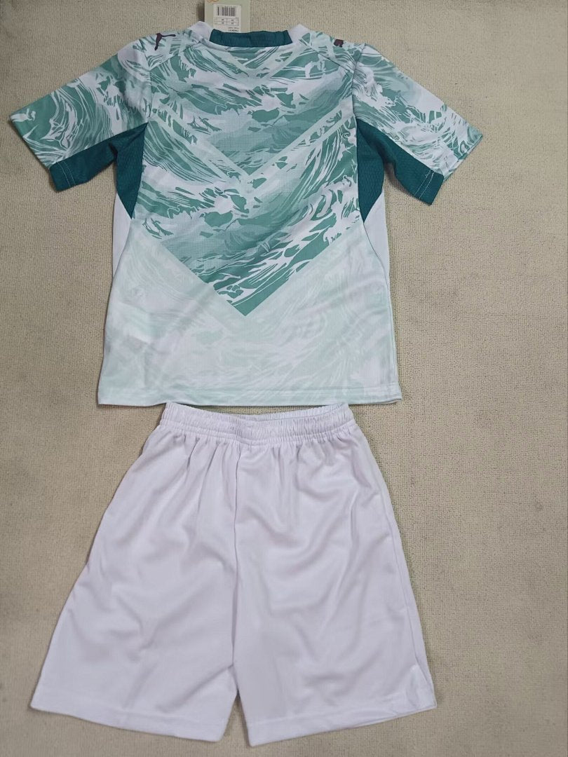 /27 Kids Portugal Away &amp; Size 16-285