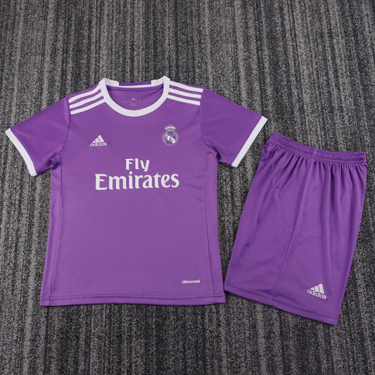 Retro Kids 2016/17 Real Madrid away size: 16-28