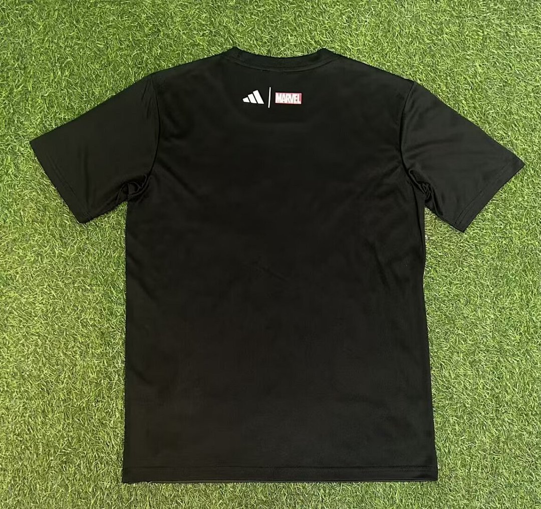 /26 Real Madrid x Marvel Black Special Edition S-XXL4