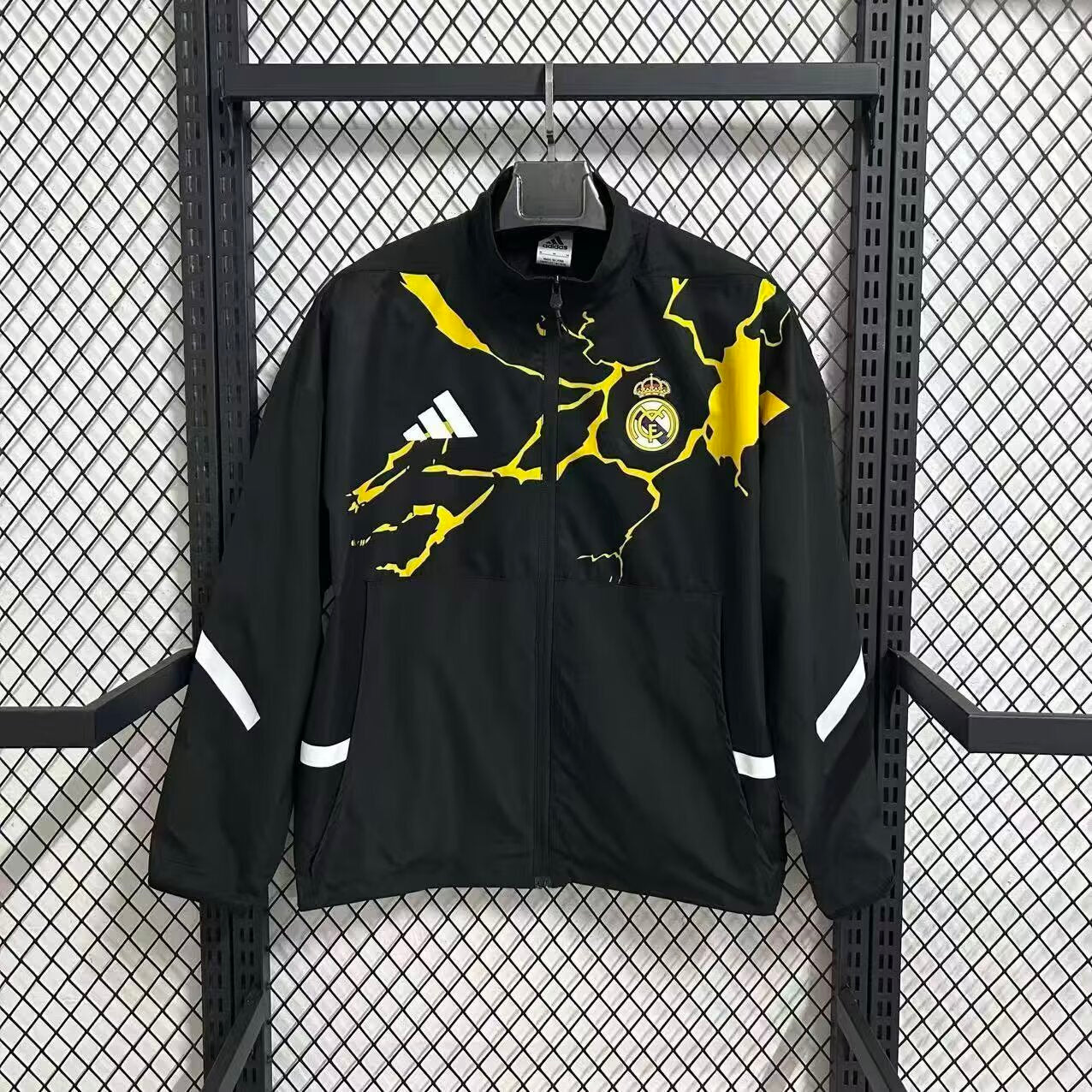2025/26 Real Madrid Black Comic Edition Windbreaker S-3XL