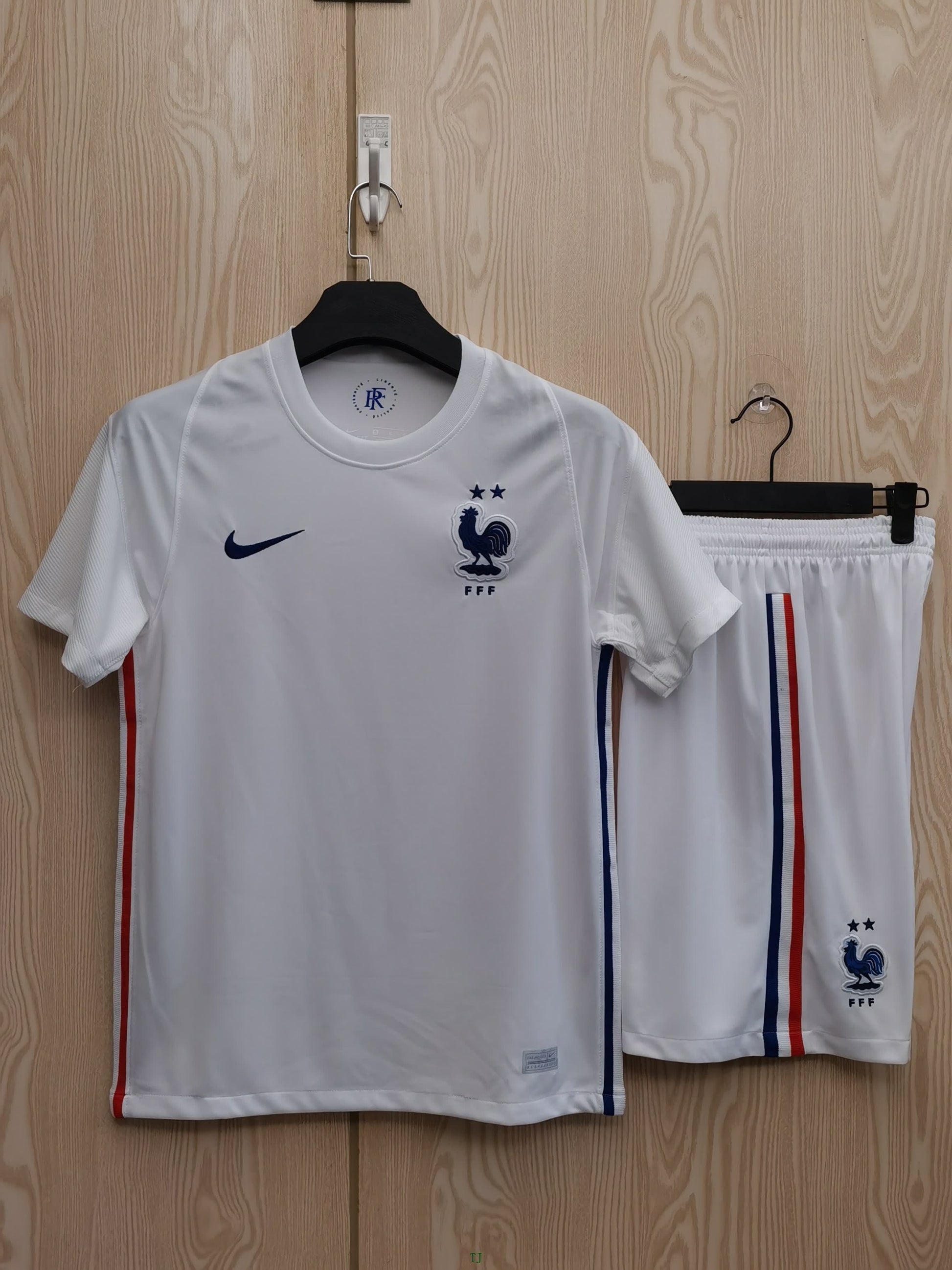 2020 France away