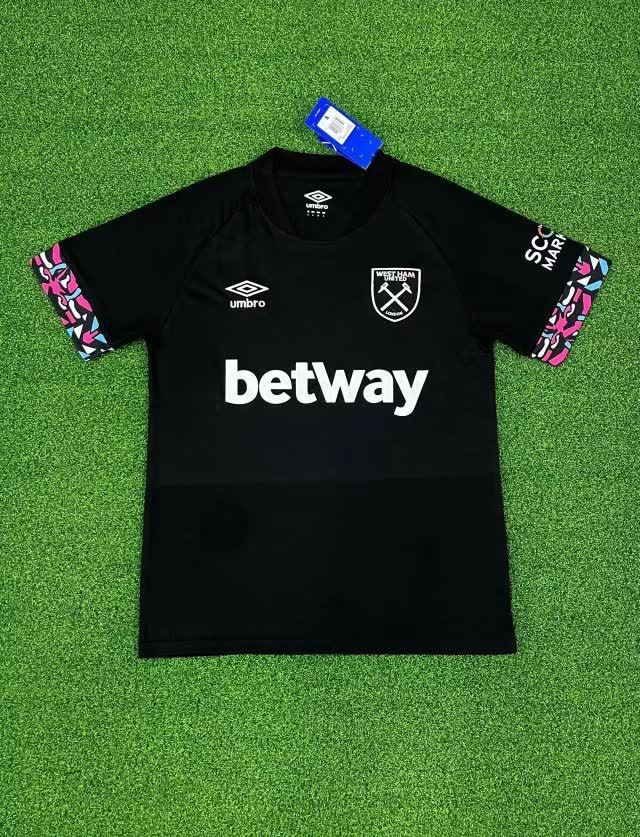 22/23 West Ham away