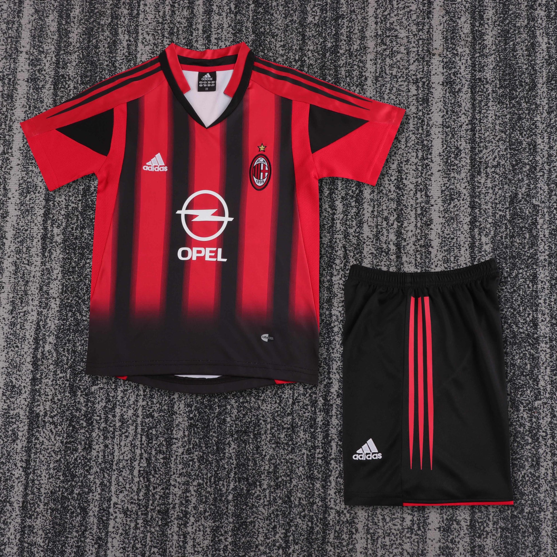 Retro Kids 2004/05 AC Milan home size: 16-28