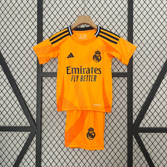 24/25 Kids Real Madrid away Size: 16-28