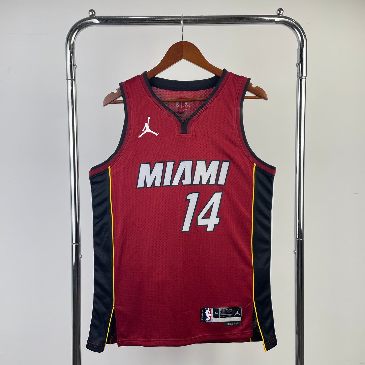 23 Season Heat Flyer Limited No.14 HERRO
