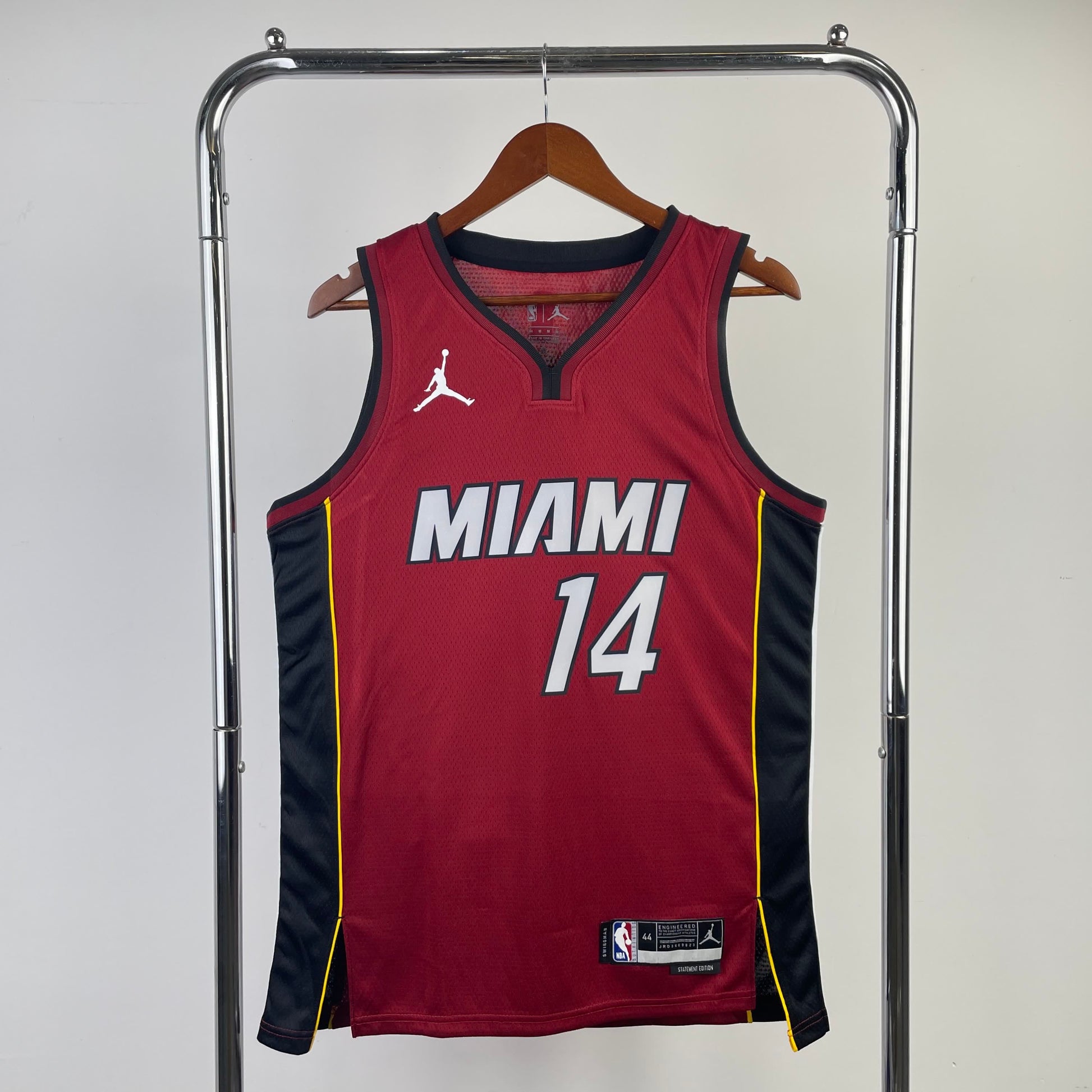 23 Season Heat Flyer Limited No.14 HERRO