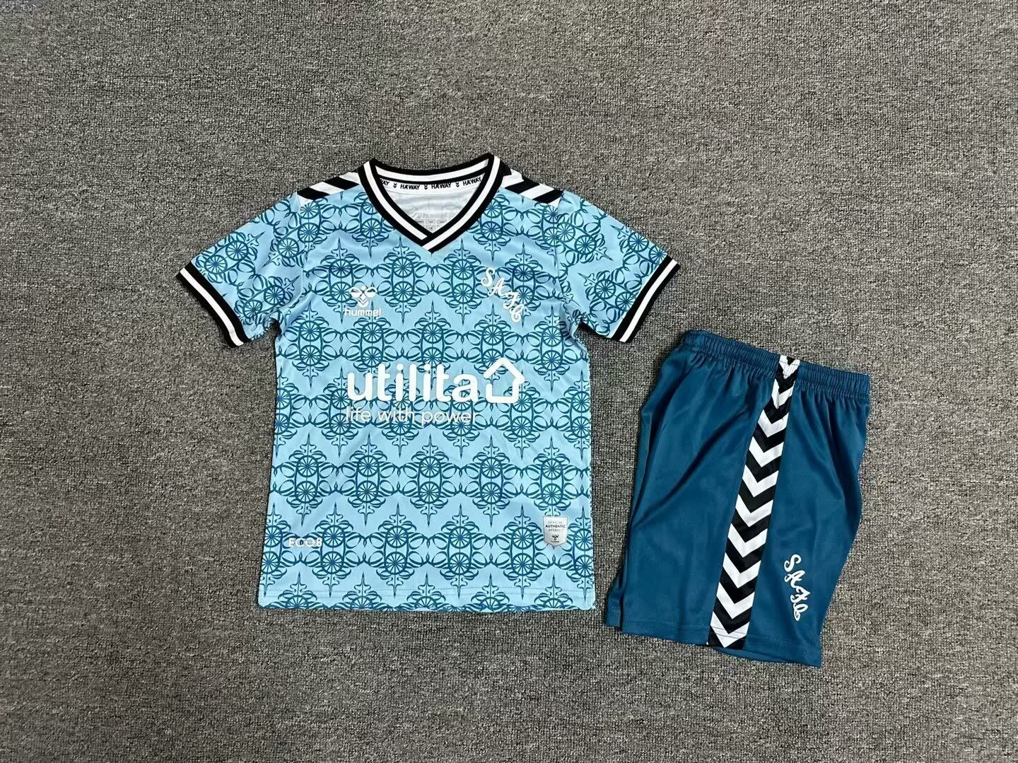 24/25 Kids Sunderland Second away Size: 16-28