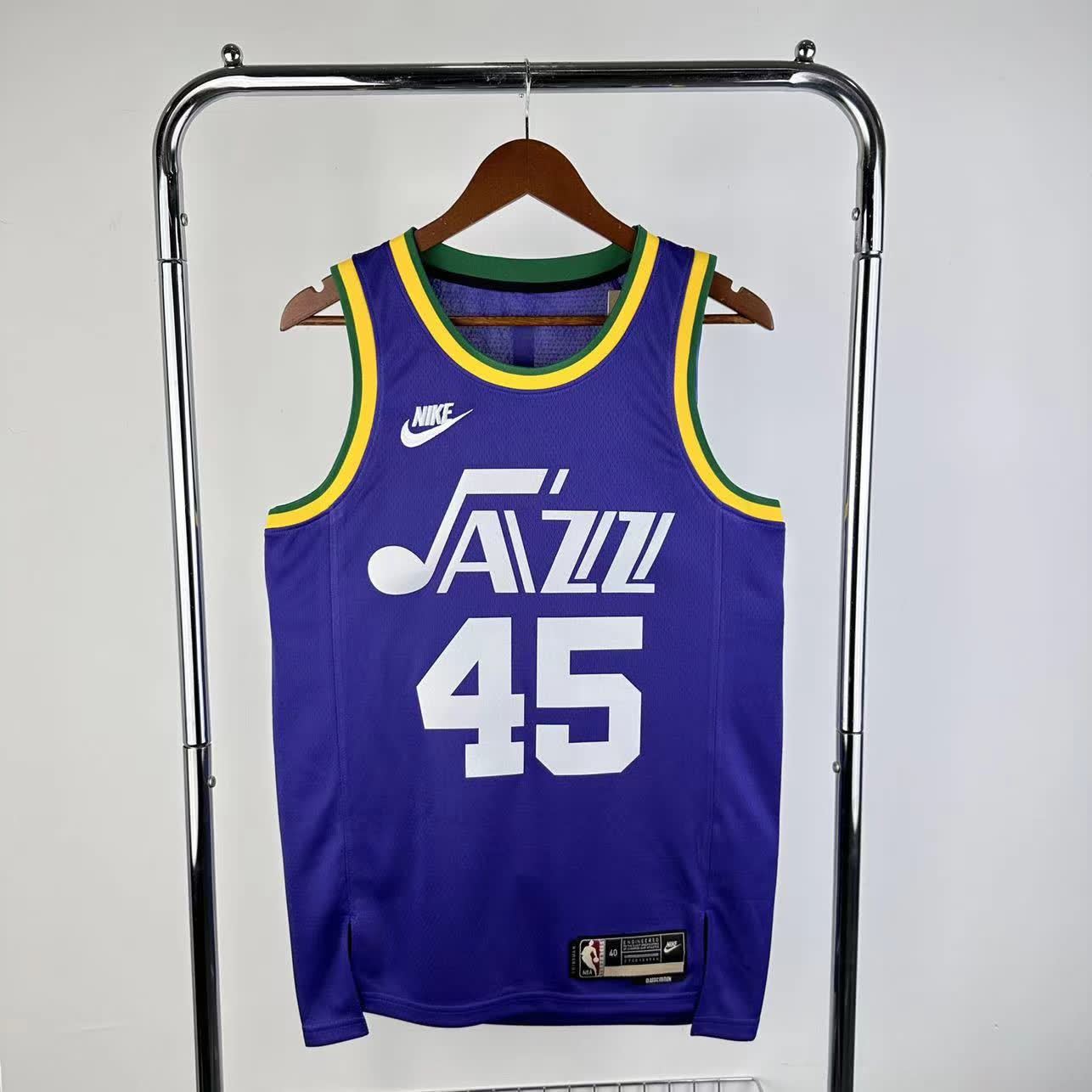 24 Season Jazz Retro 45 # Mitchell