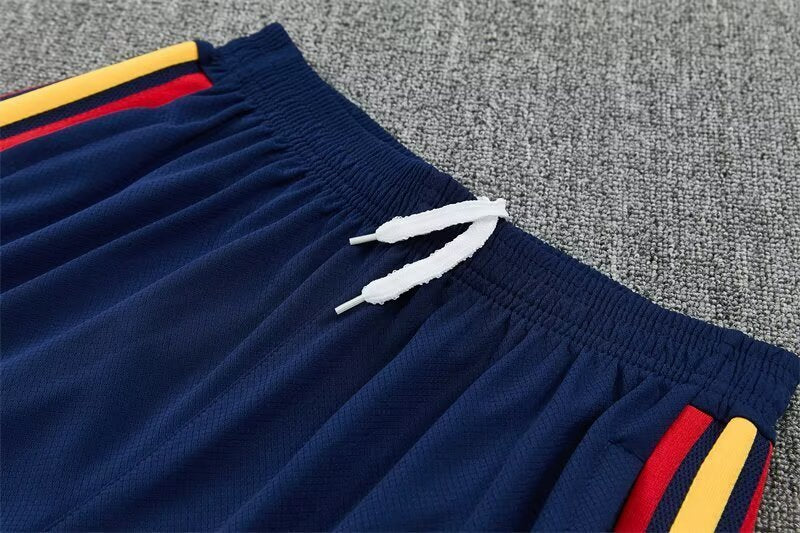 Short sleeved training clothes