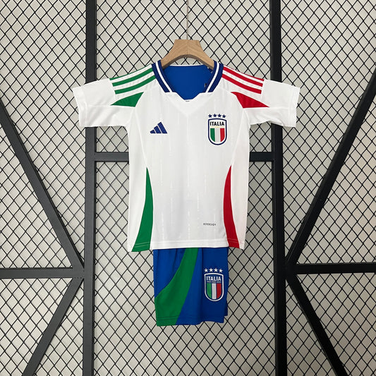24/25 Kids Italy away Size: 16-28