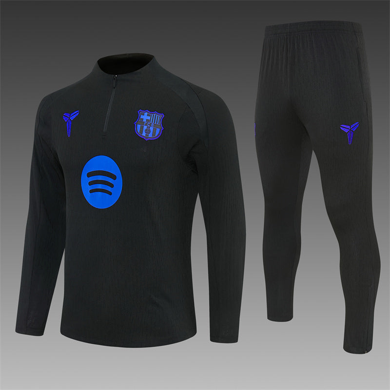 2025/26 Barcelona Black [Collaboration] Half Pull Training Suit Yupoo Soccer Jerseys (Adults&Kids)