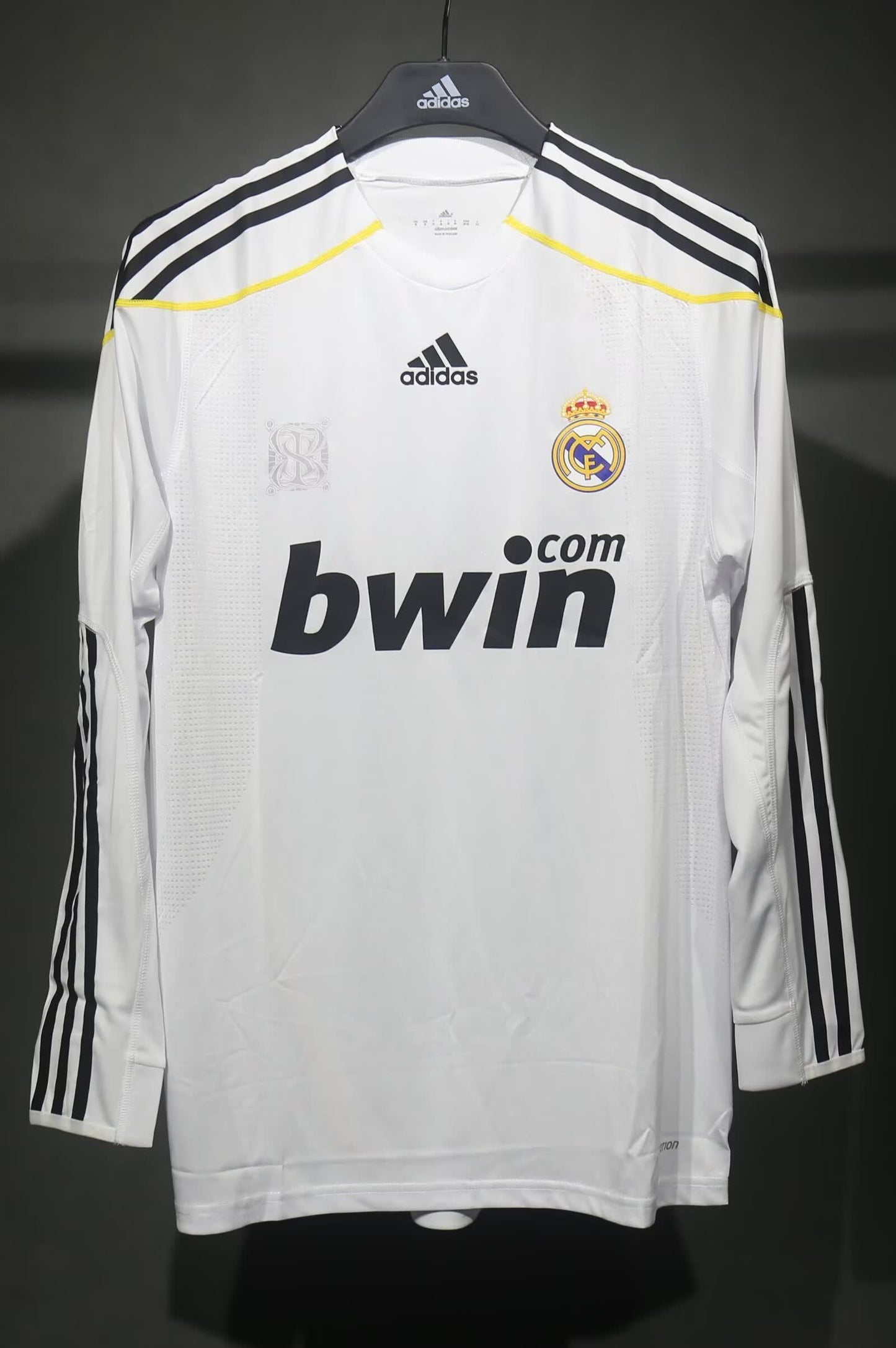 Retro 2009/10 Real Madrid Home Long Sleeve Player Edition S-3XL