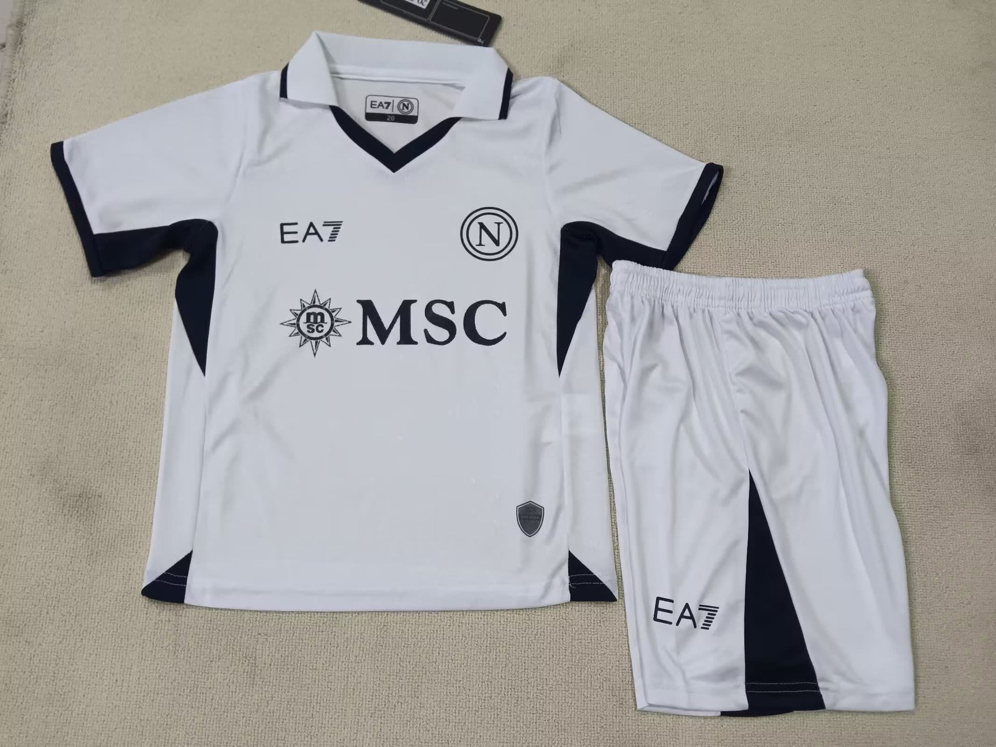 24/25 Kids Napoli away Size: 16-28