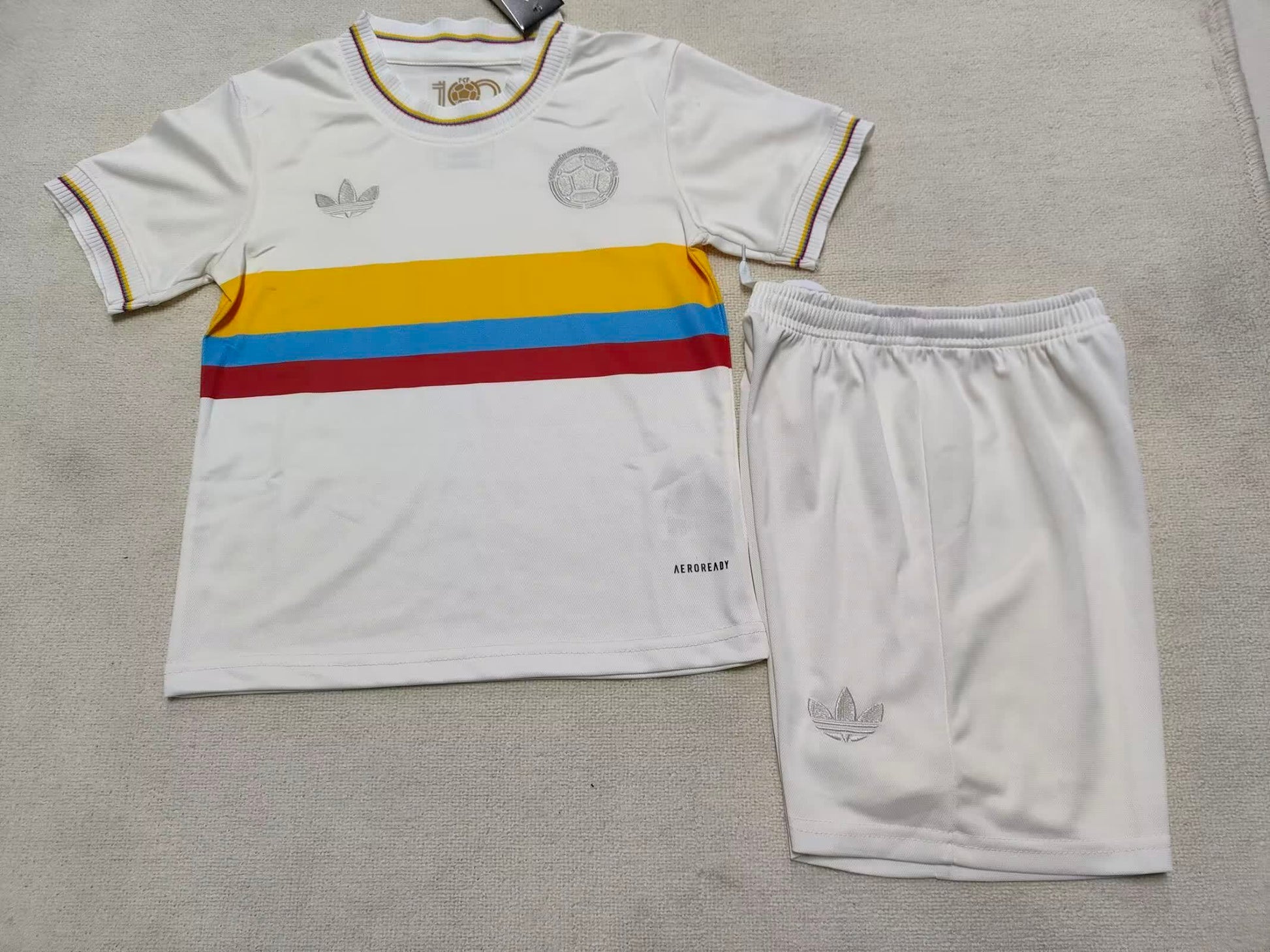 24/25 Kids Columbia Centennial Commemorative Edition Size: 16-28