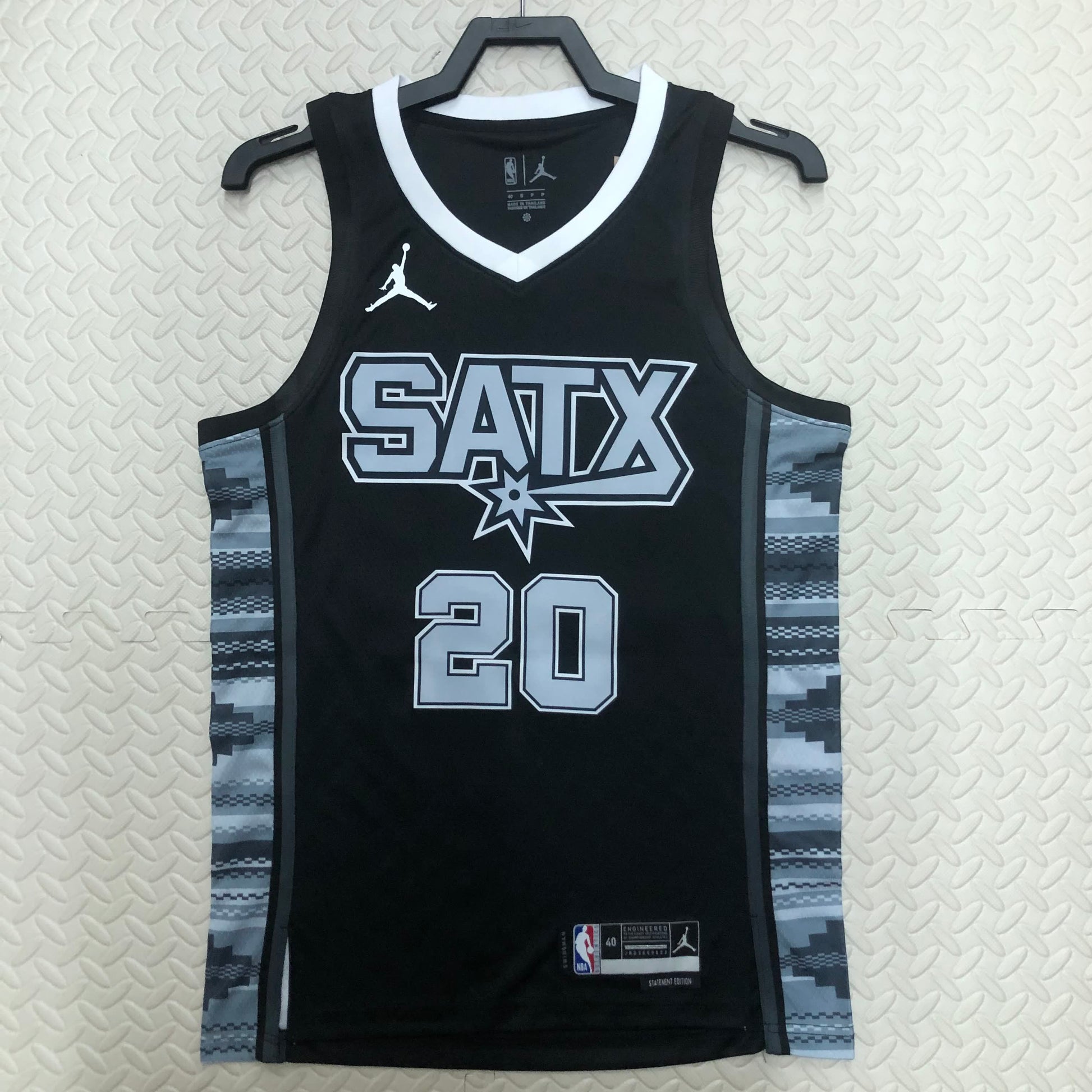 23 Season Spurs Flying Man Limited No. 20 Ginobili