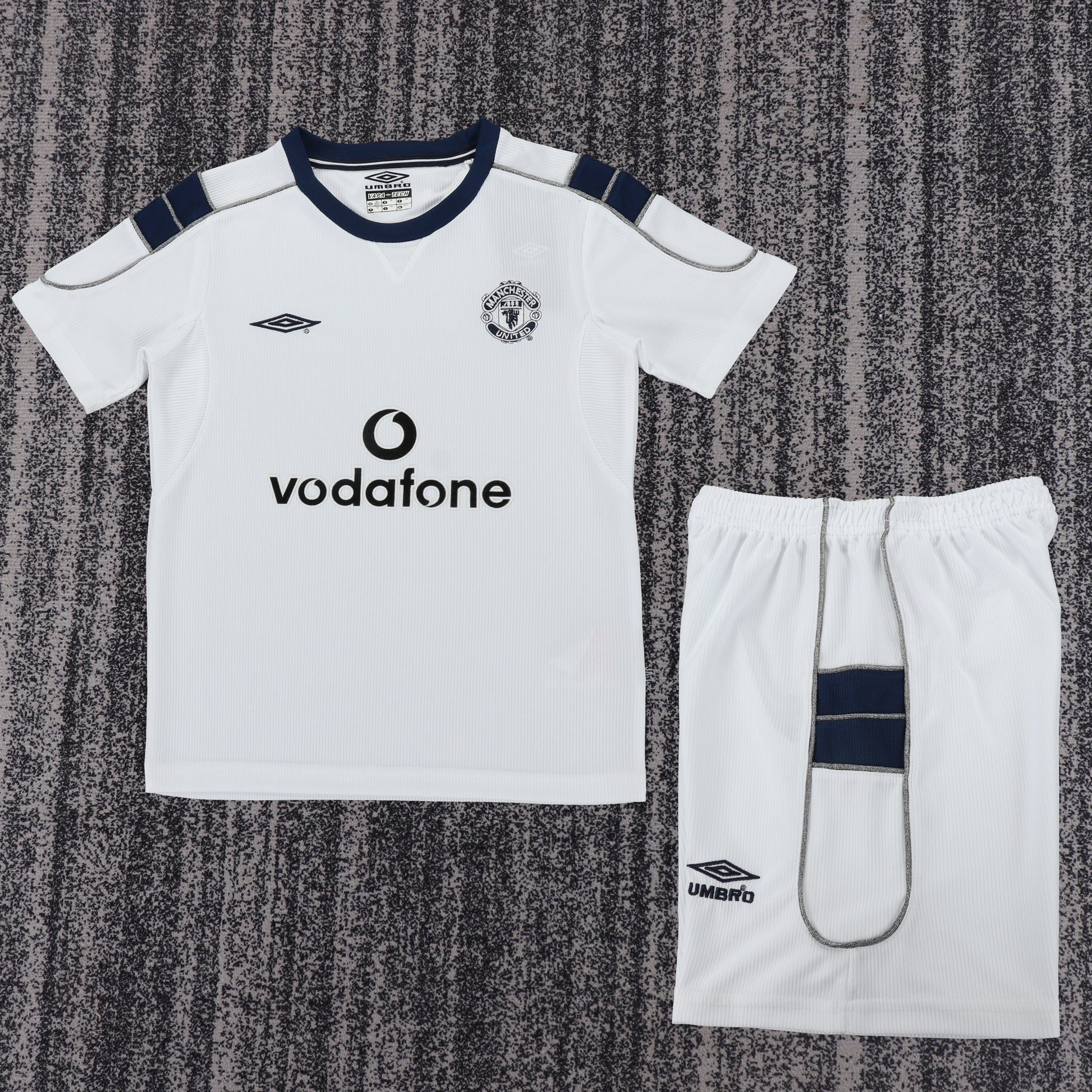 Retro Kids 2000/01 Manchester United away football shirt&amp;Size16-28