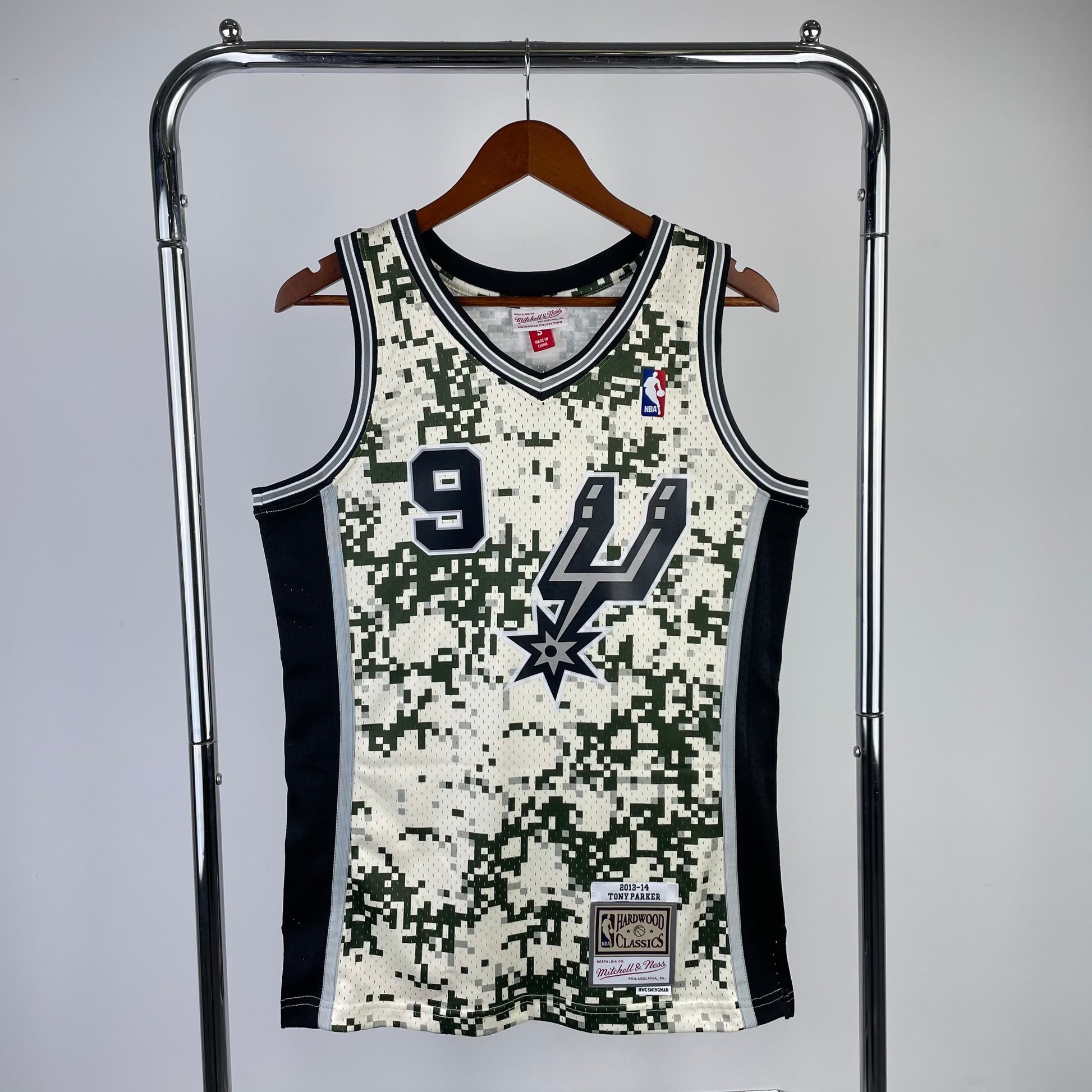 MN Heat Pressed Vintage Jersey: SW Spurs 13/14 Camo 9 # Parker