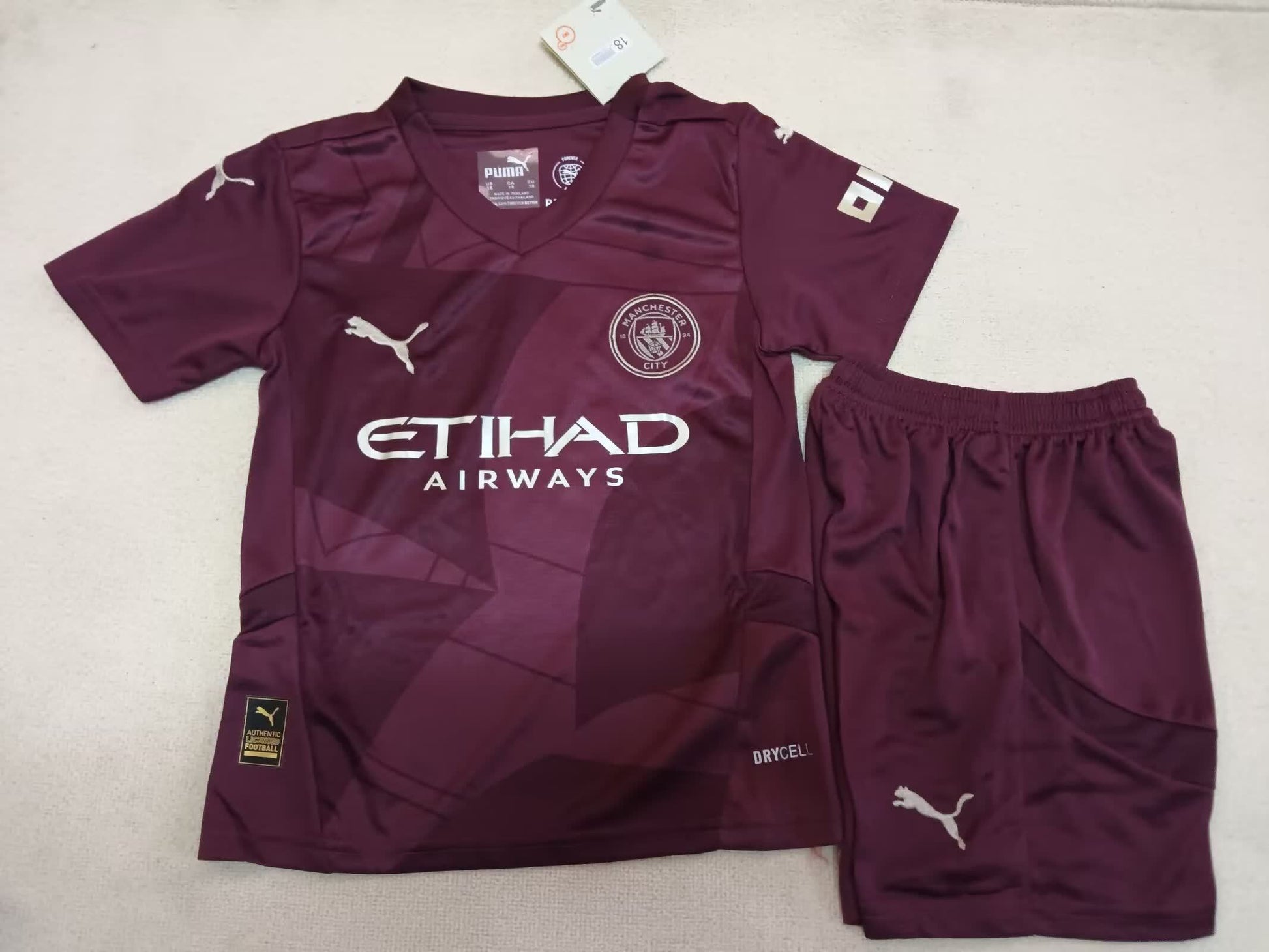 24/25 Kids Manchester City Second away Size: 16-28