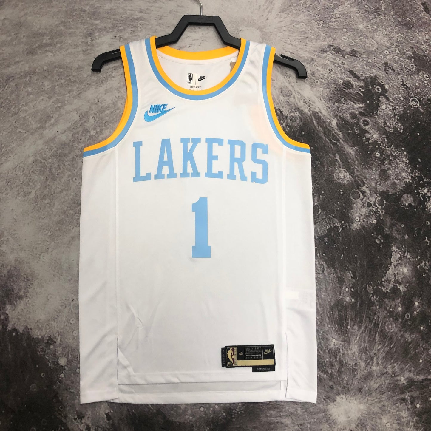 23 Season Lakers Retro No.1 Russell