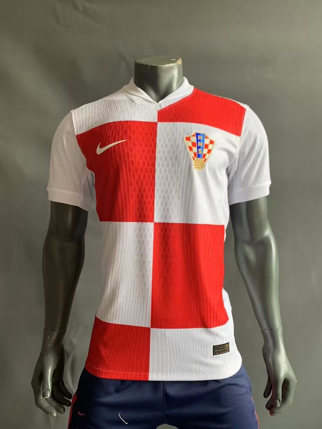 24/25 Croatia Home Player Edition S-3XL