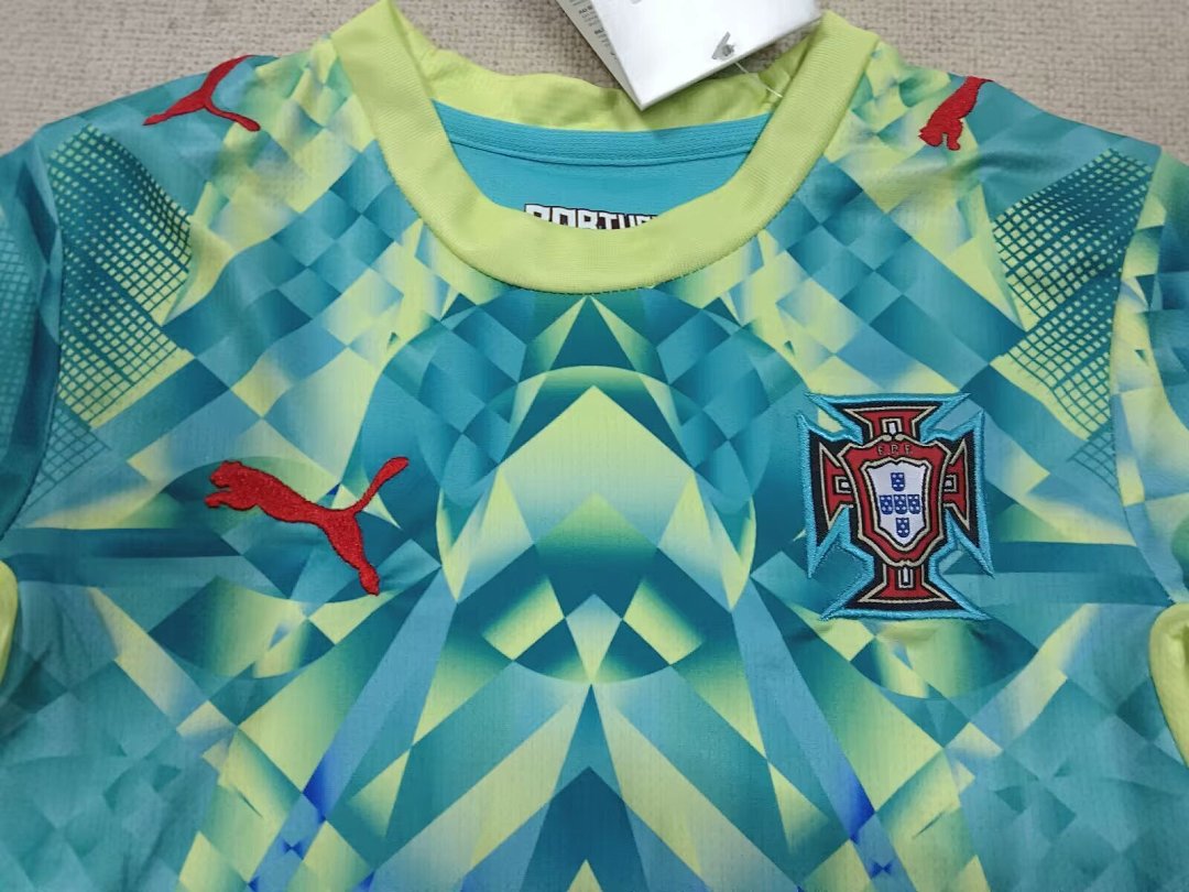 /27 Kids Portugal goalkeeper Yupoo Soccer Jerseys&amp;Size 16-305