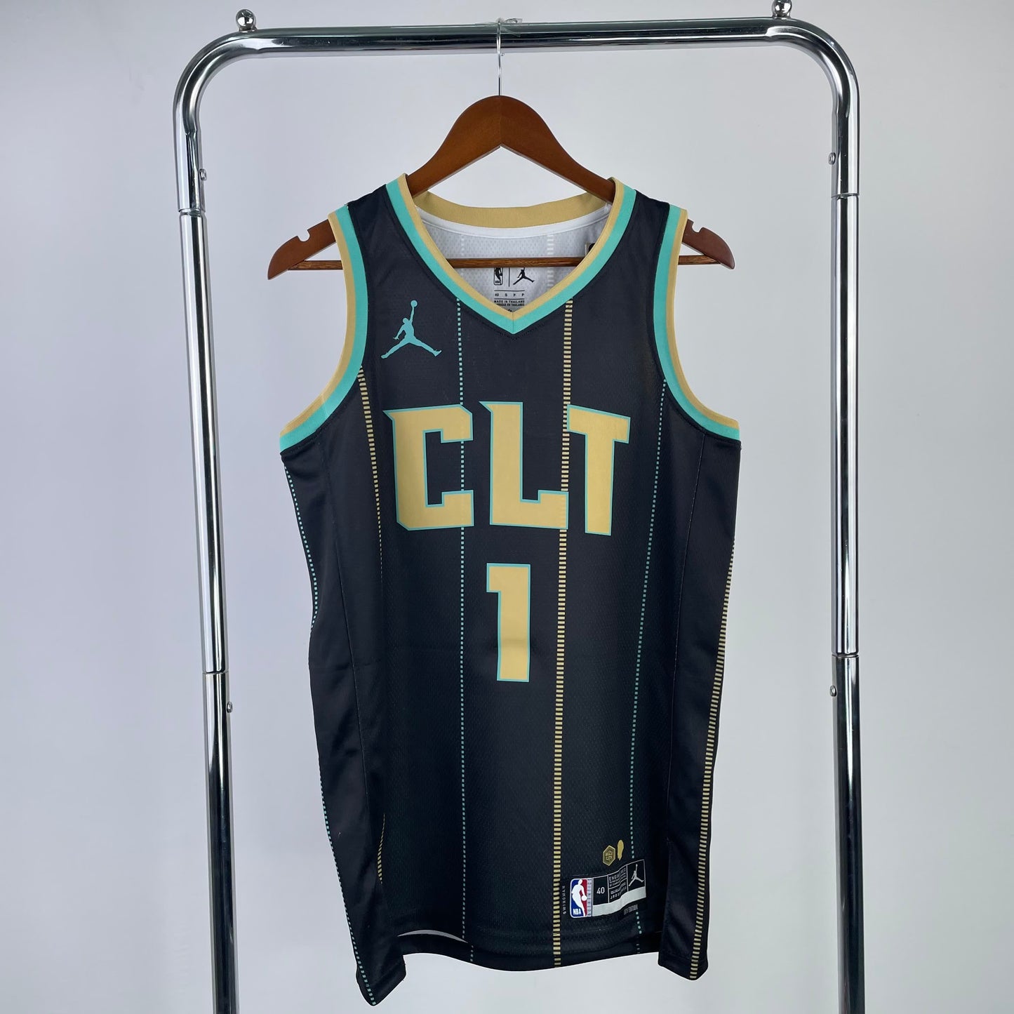 23 Season Hornets City Edition No.1 Ball