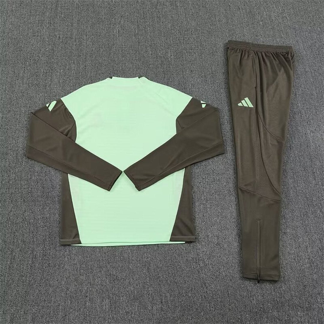 /26 Real Madrid Light Green Half Pull Training Suit S-XXL6