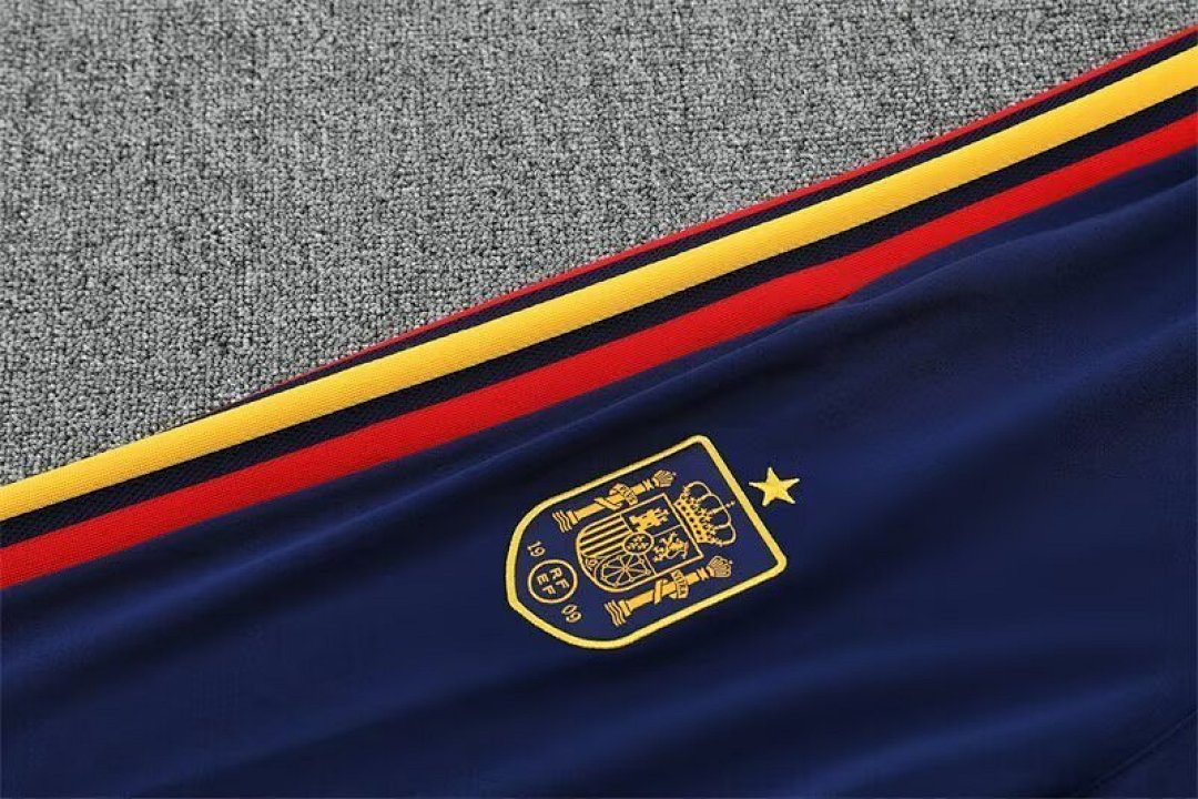 /27 Spain Royal Blue Half Pull Training Suit Yupoo Soccer Jerseys (Adults&amp;Kids)7