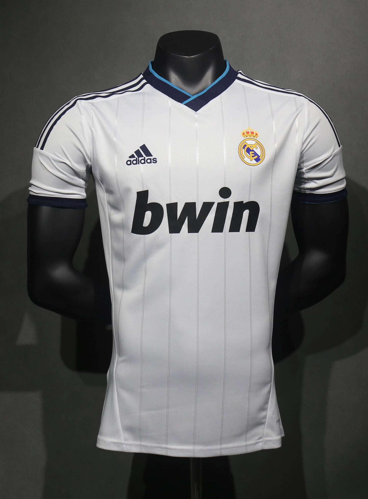 Retro 2012/13 Real Madrid Home Player Edition S-3XL