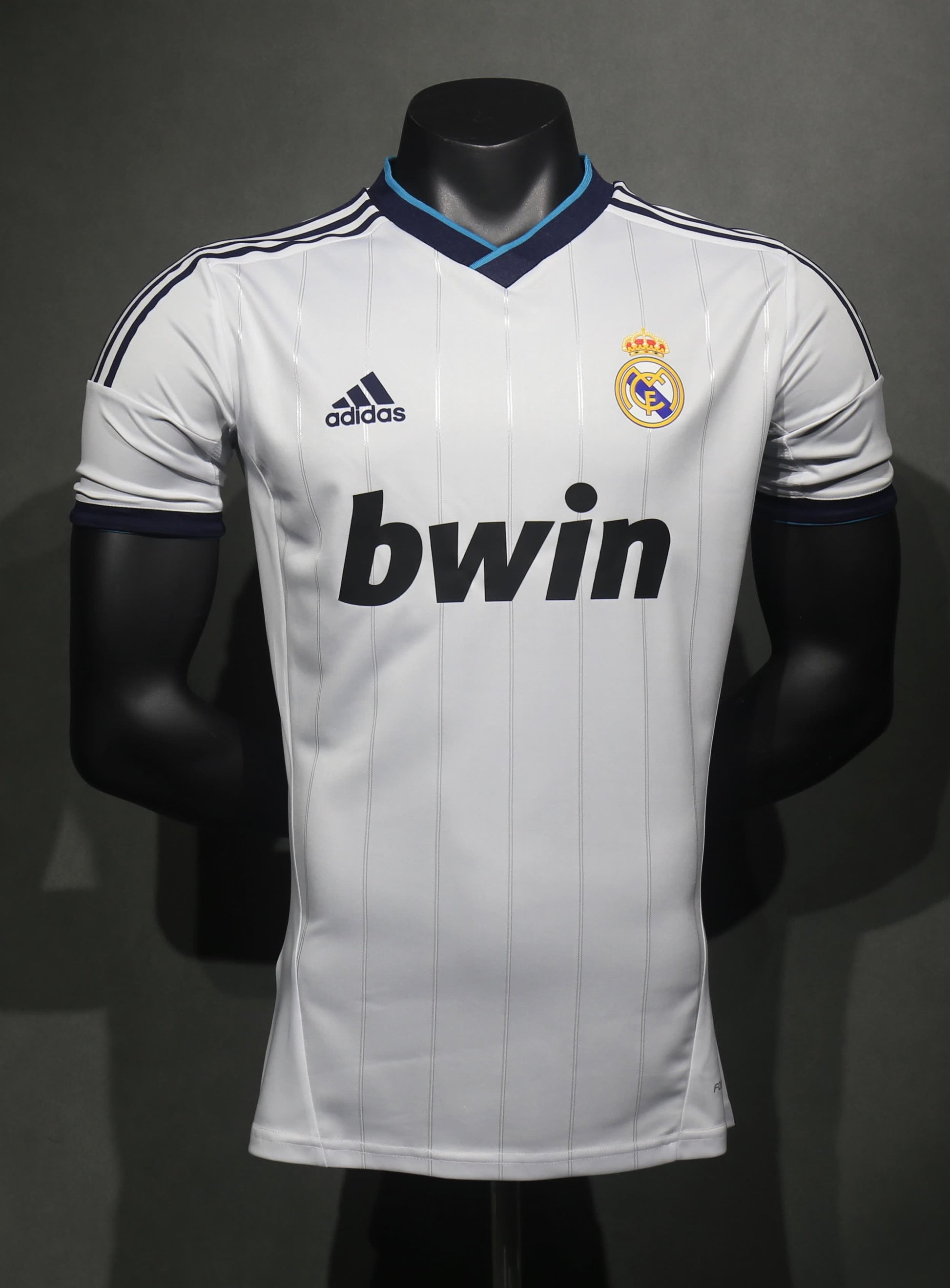 Retro 2012/13 Real Madrid Home Player Edition S-3XL