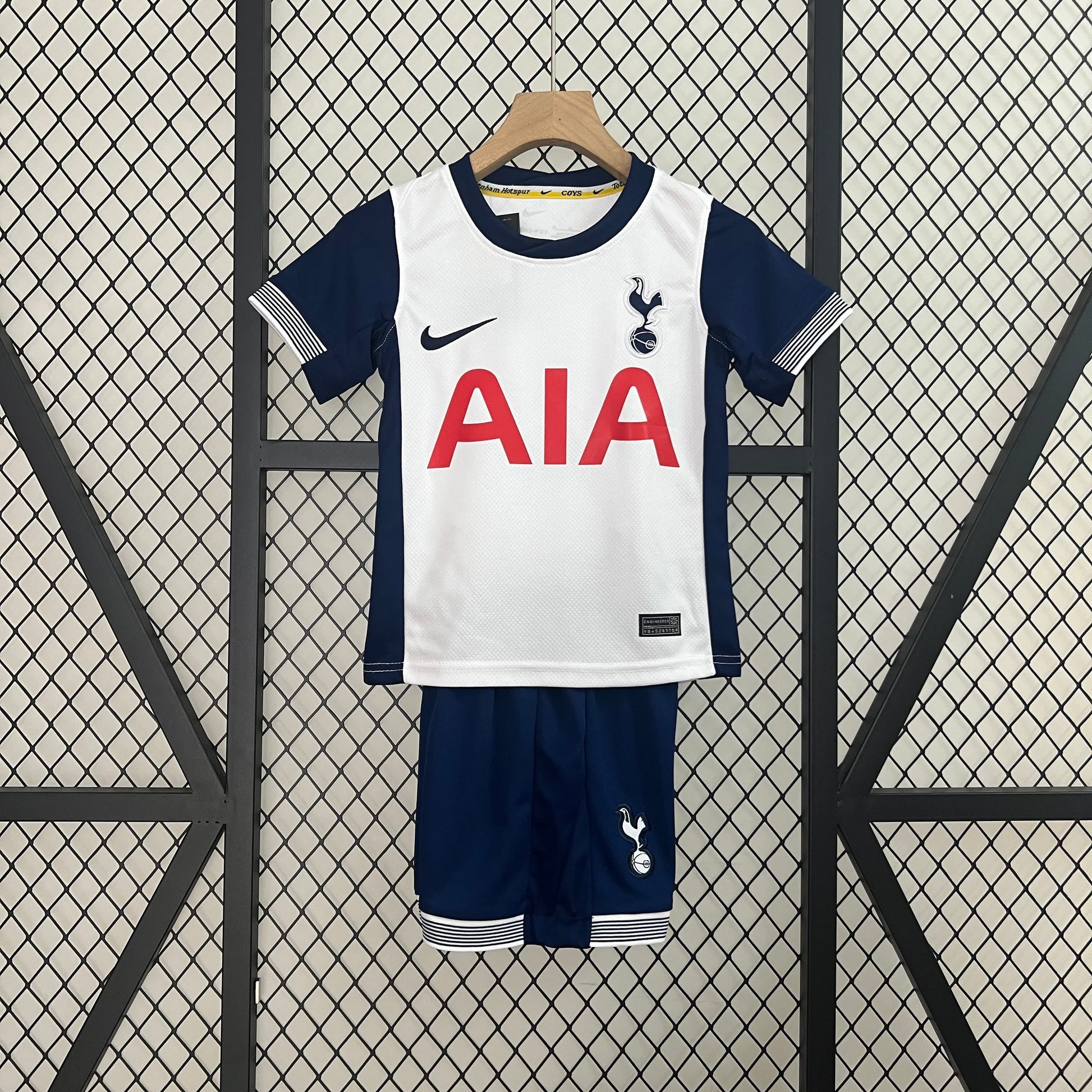 24/25 Kids Tottenham Hotspur Home Size: 16-28