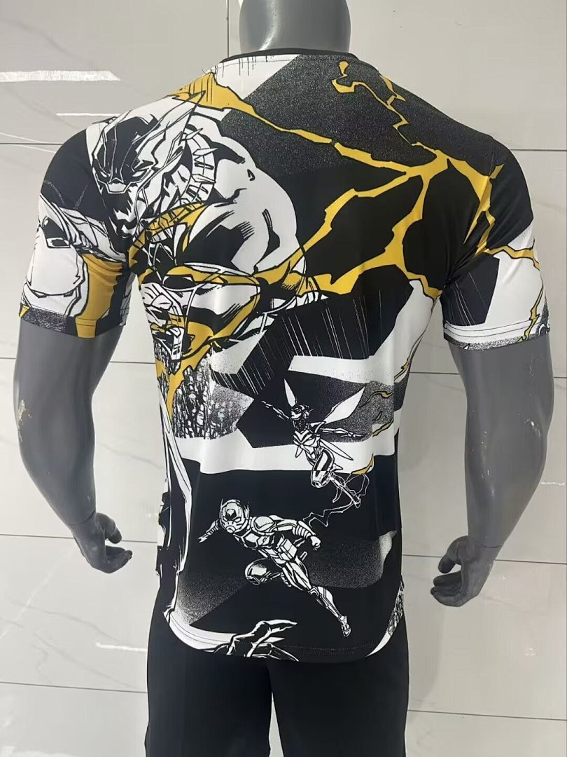 /26 Real Madrid x Marvel Black and White Special Edition S-XXL4