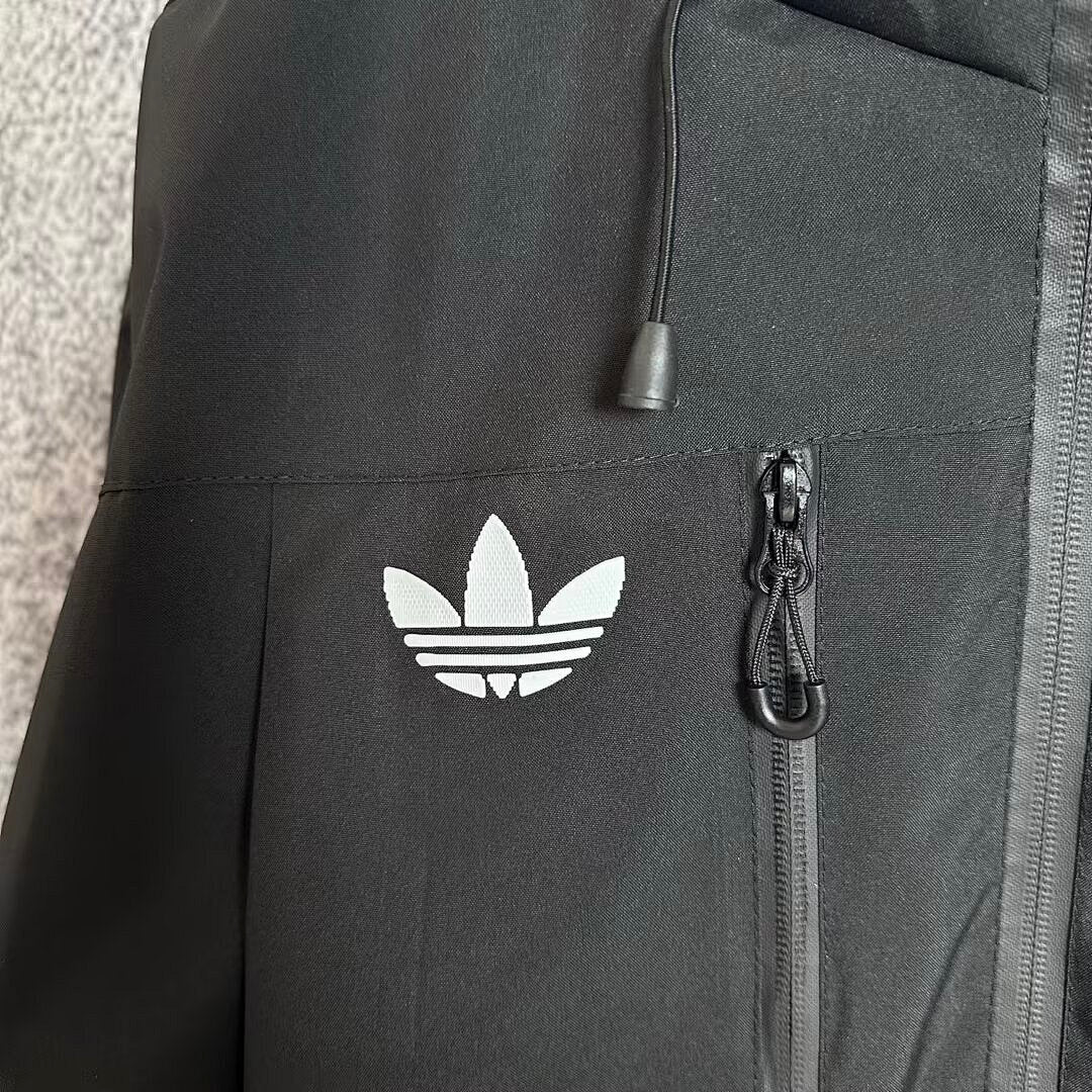 X18 Oasis Collaboration Windbreaker26