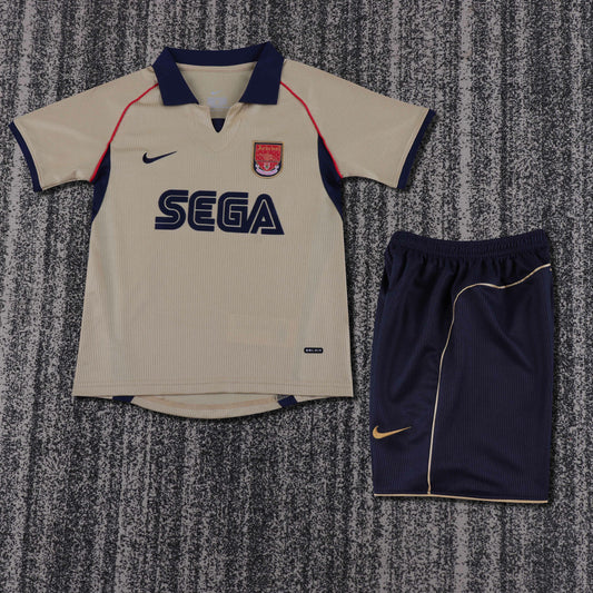Retro Kids 2001/02 Arsenal away Size: 16-28