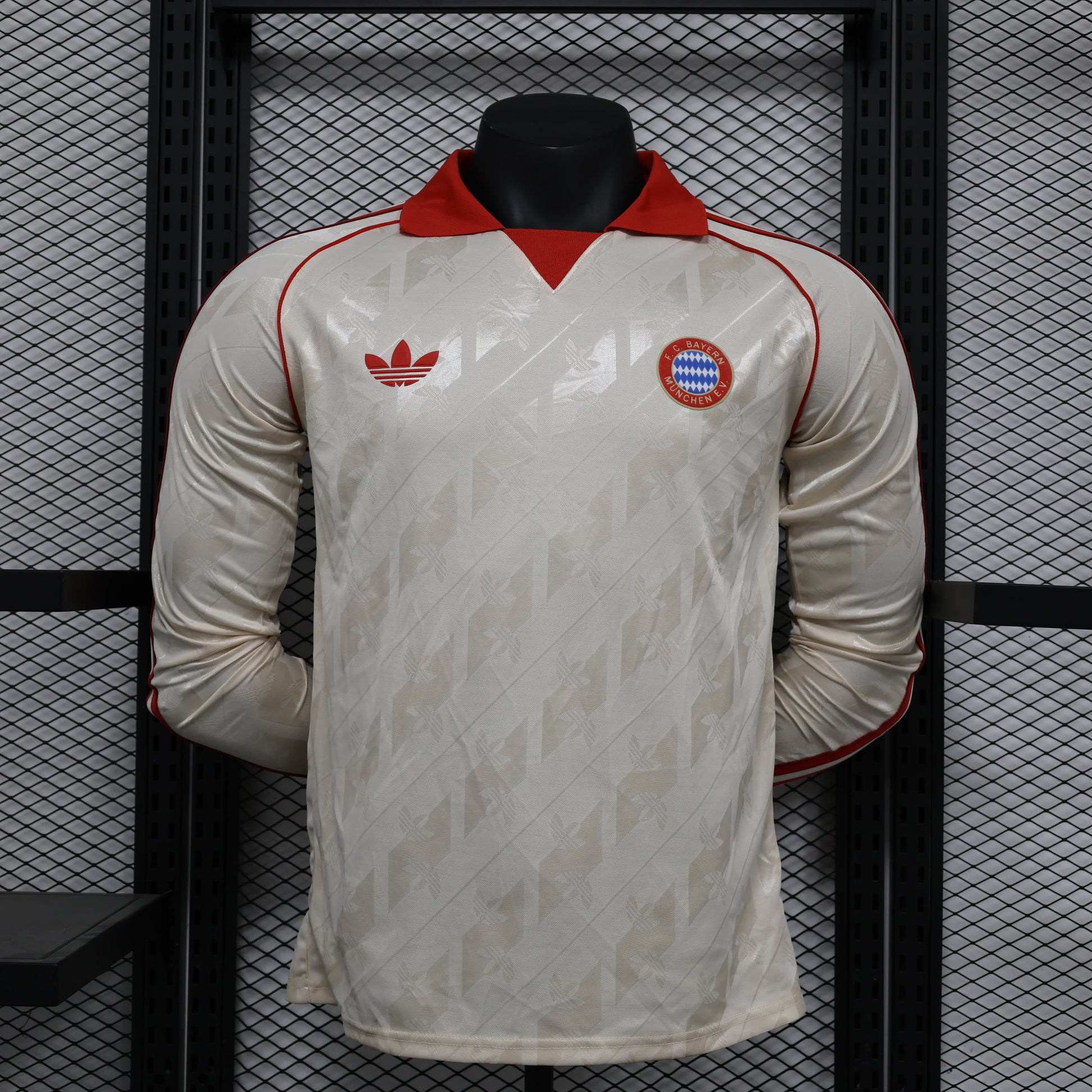 24/25 Long Sleeve Bayern Retro Player Edition S-XXL