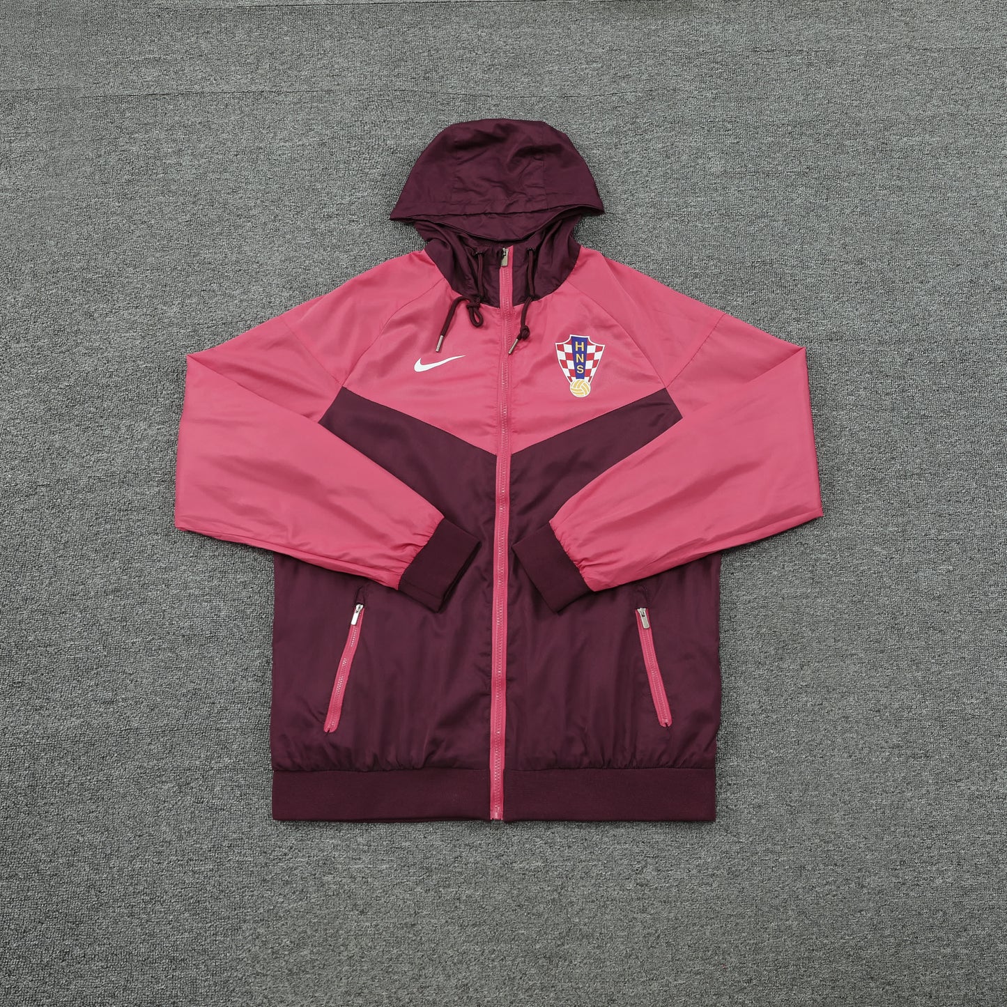 22 Croatia windbreaker