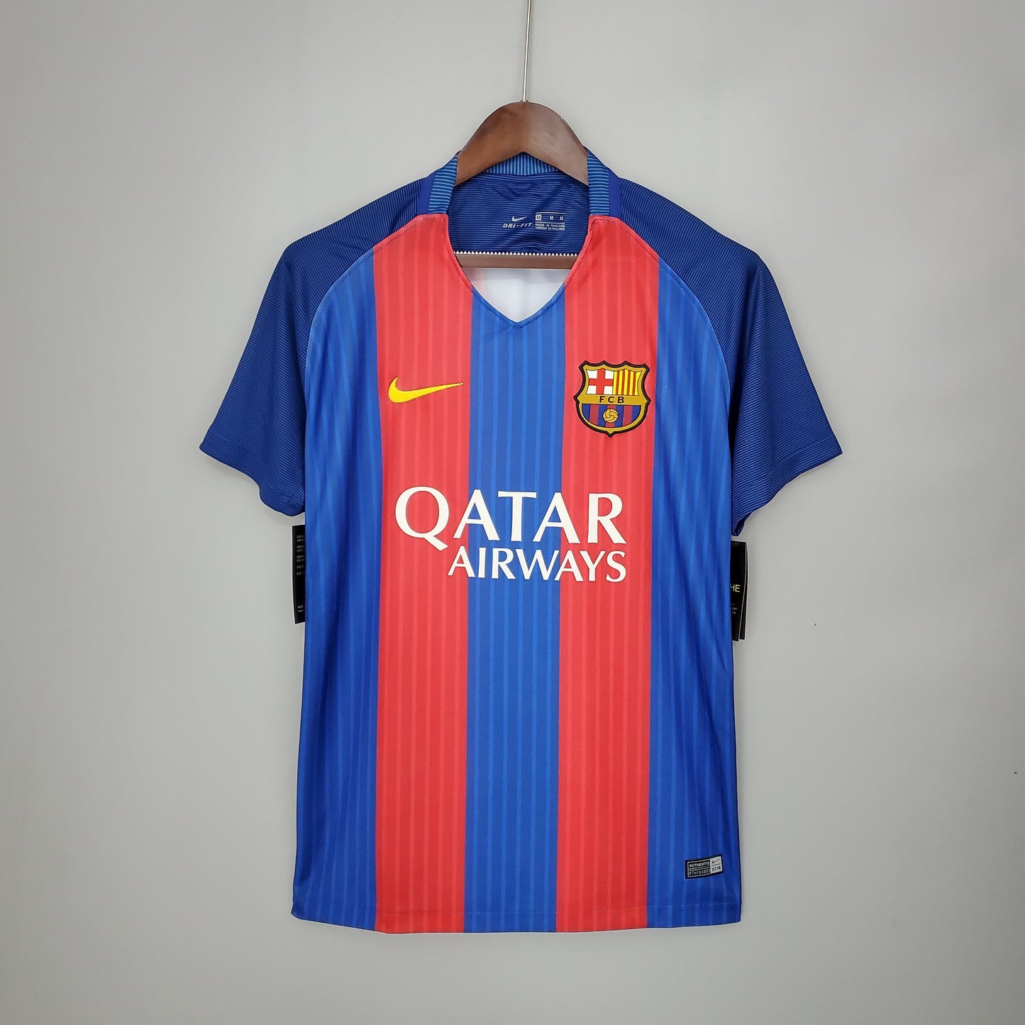 Retro Barcelona 16/17 home S-XXL