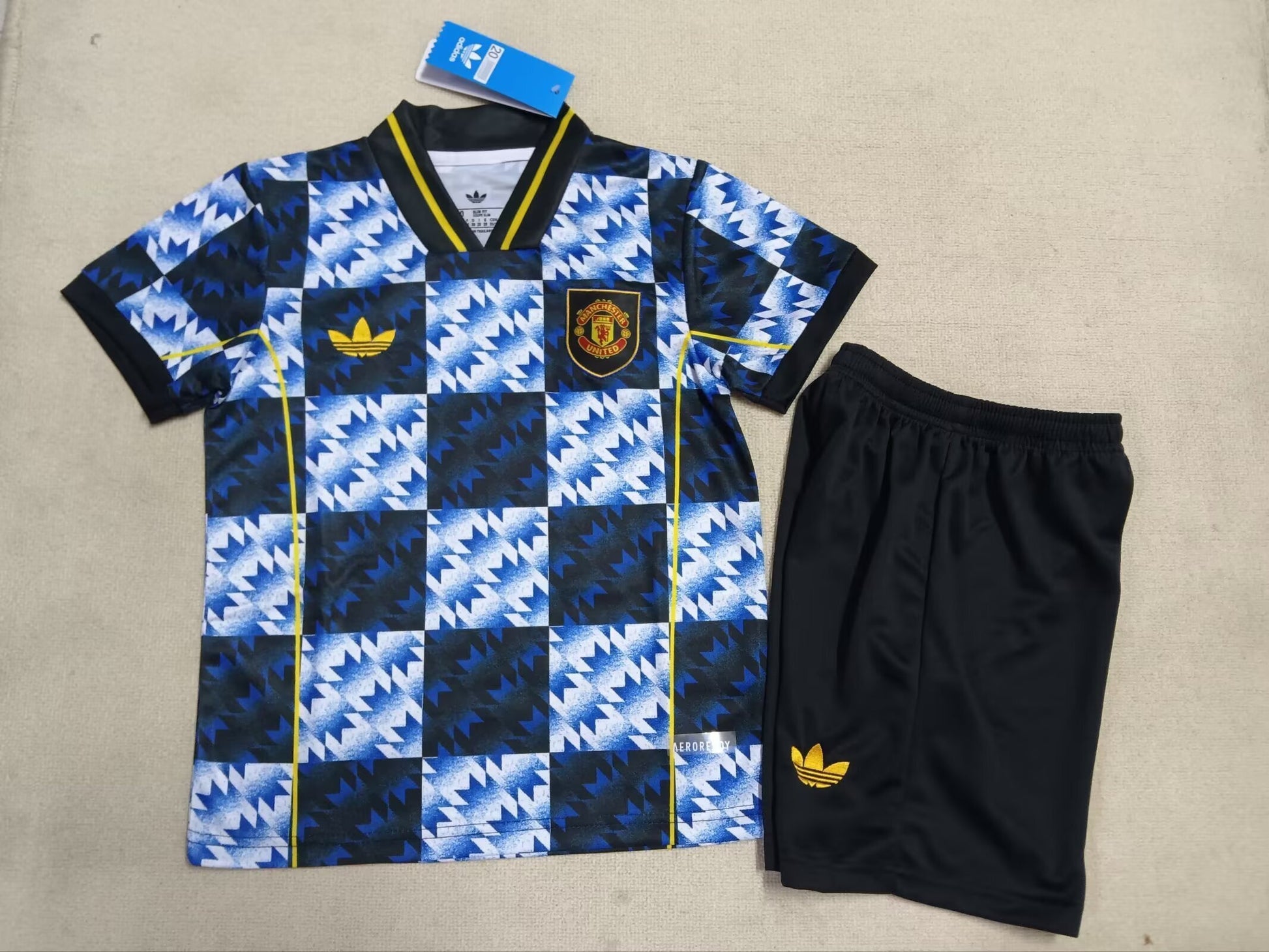 2026/27 Kids Manchester United Retro Special Edition &amp; Size 16-30