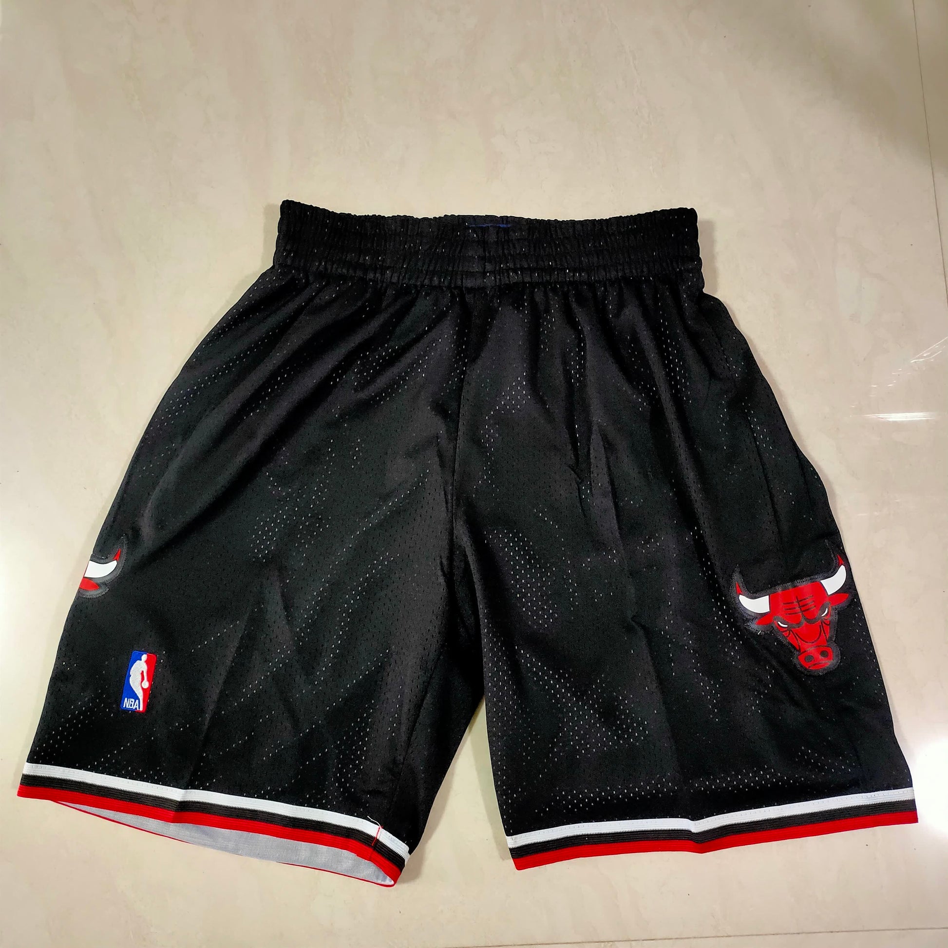 Bulls Black Vintage Mesh Shorts
