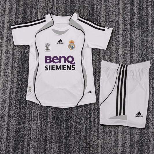 Retro Kids 2006/07 Real Madrid home size: 16-28