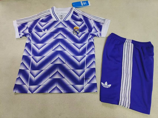 /26 Kids Real Madrid Special Edition Purple &amp; Size 16-305