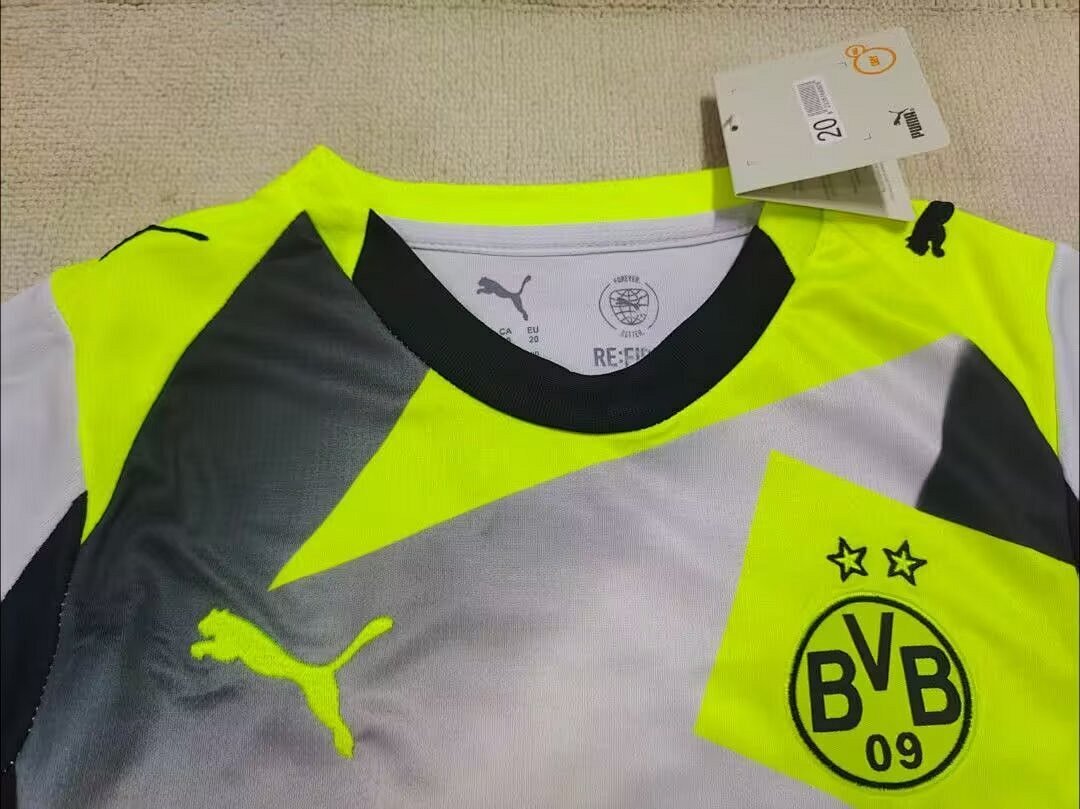 /26 Kids Dortmund away Size16-305