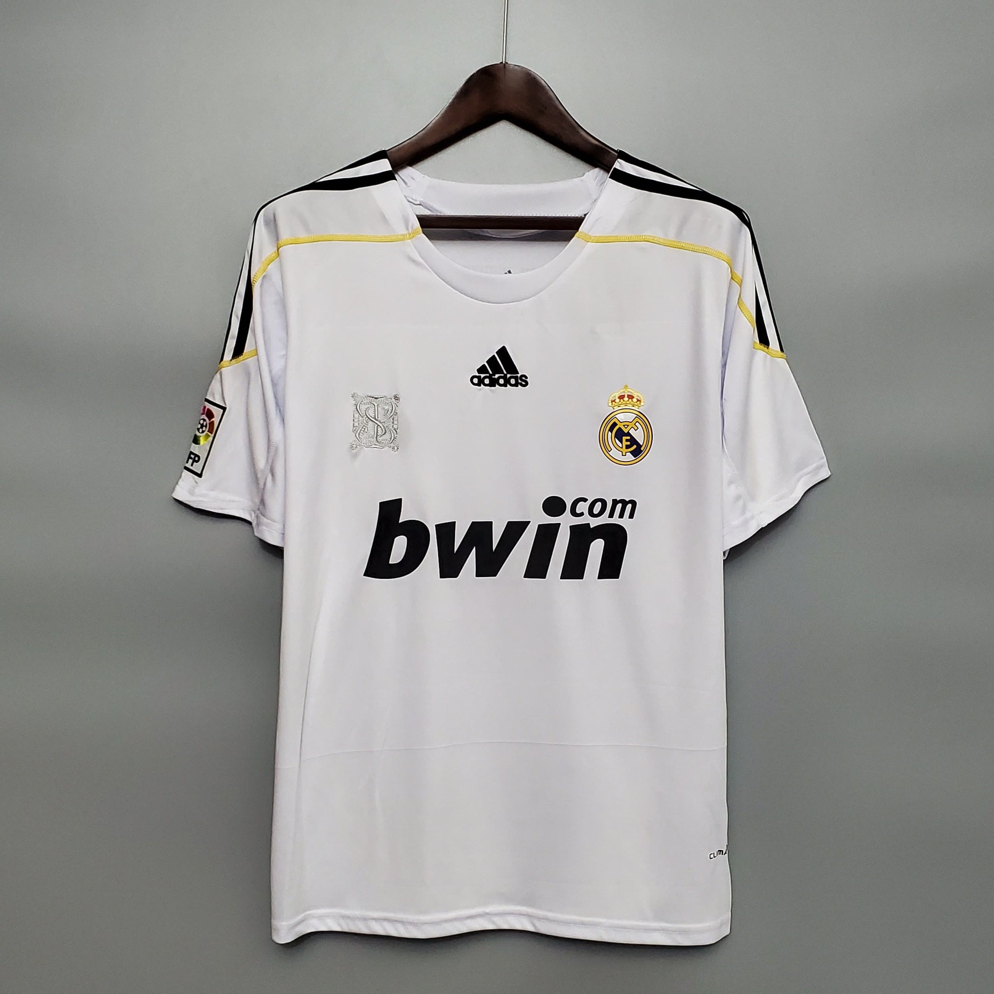 Retro Real Madrid 09/10 home S-XXL
