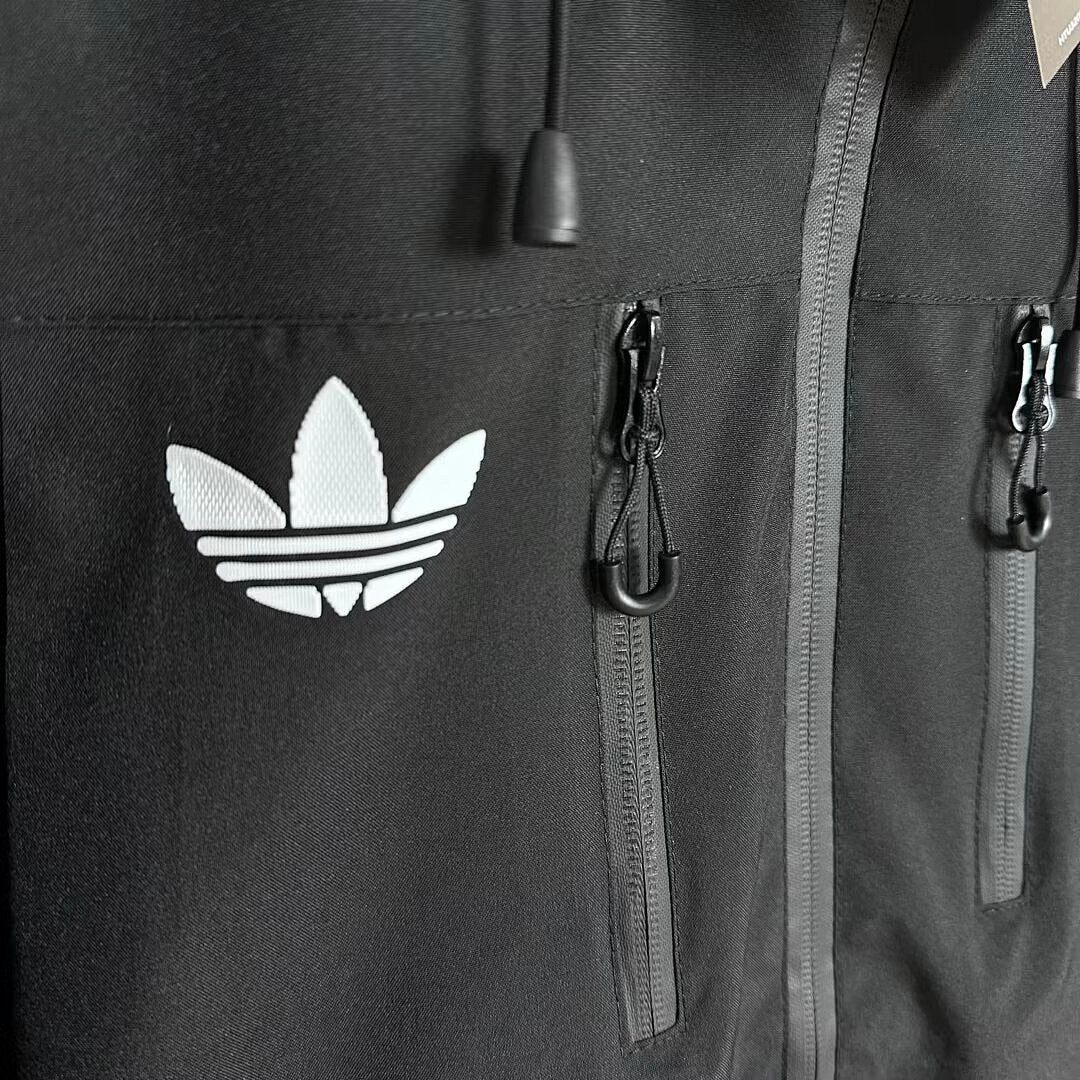 X18 Oasis Collaboration Windbreaker26