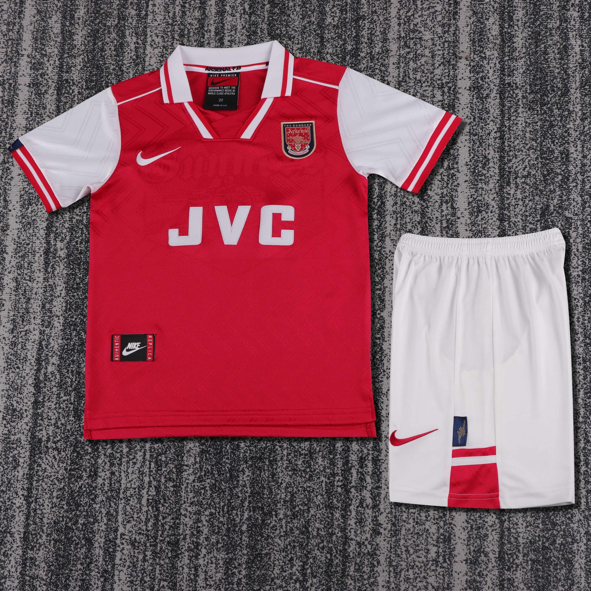 Retro Kids 1996/97 Arsenal home Size: 16-28