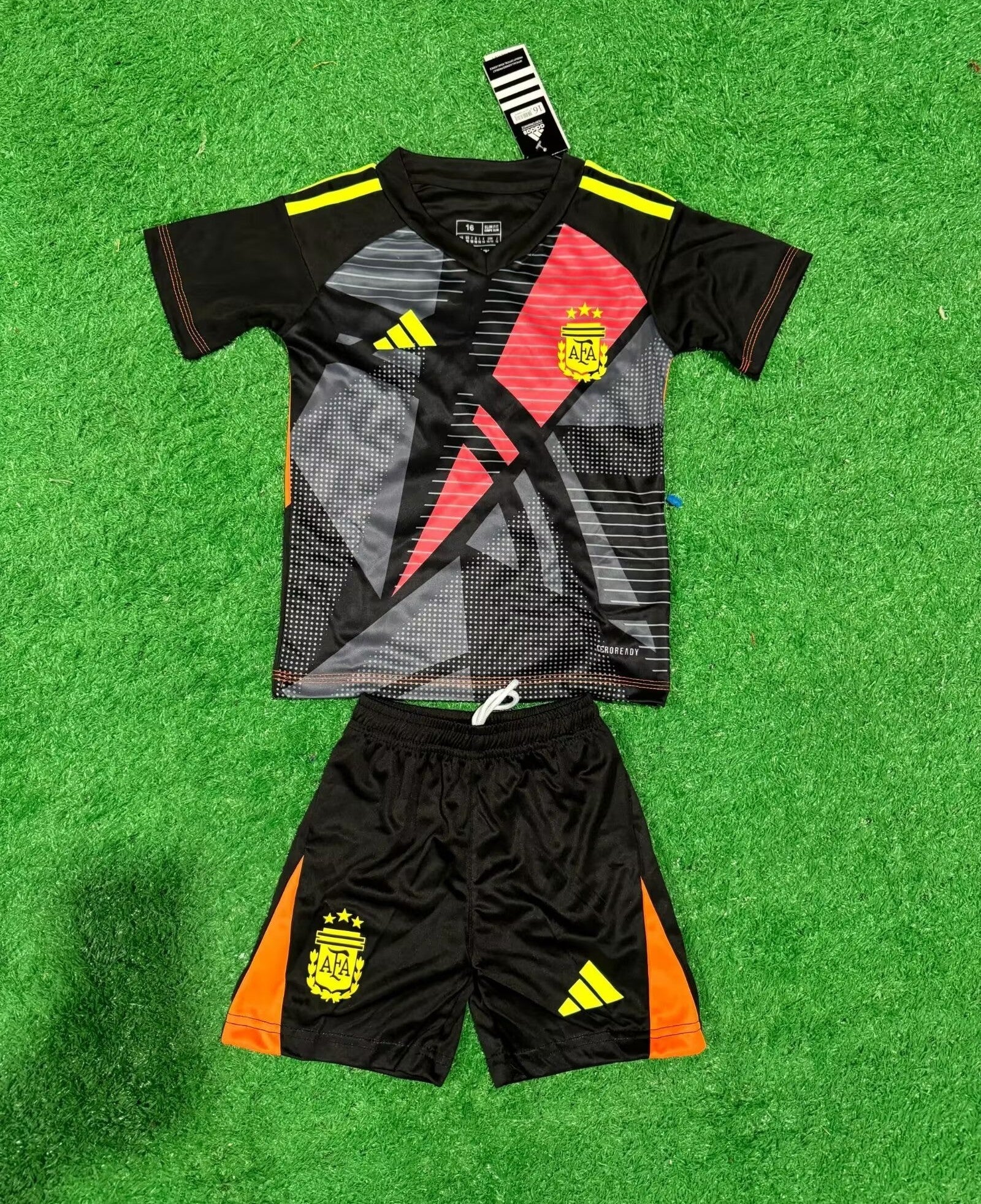 24/25 Kids Argentina Goalkeeper Black Size 16-28