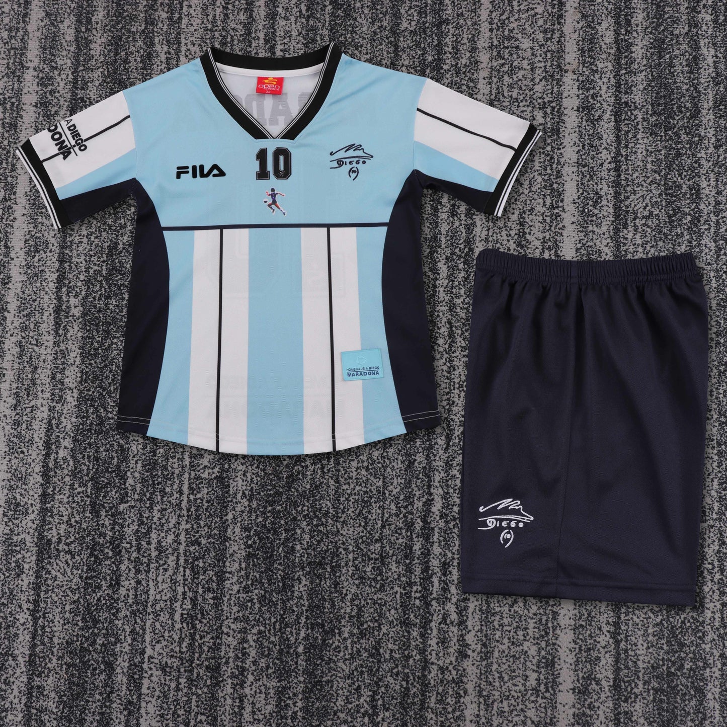 Retro Kids 2001 Argentina Maradona Commemorative Edition Size: 16-28