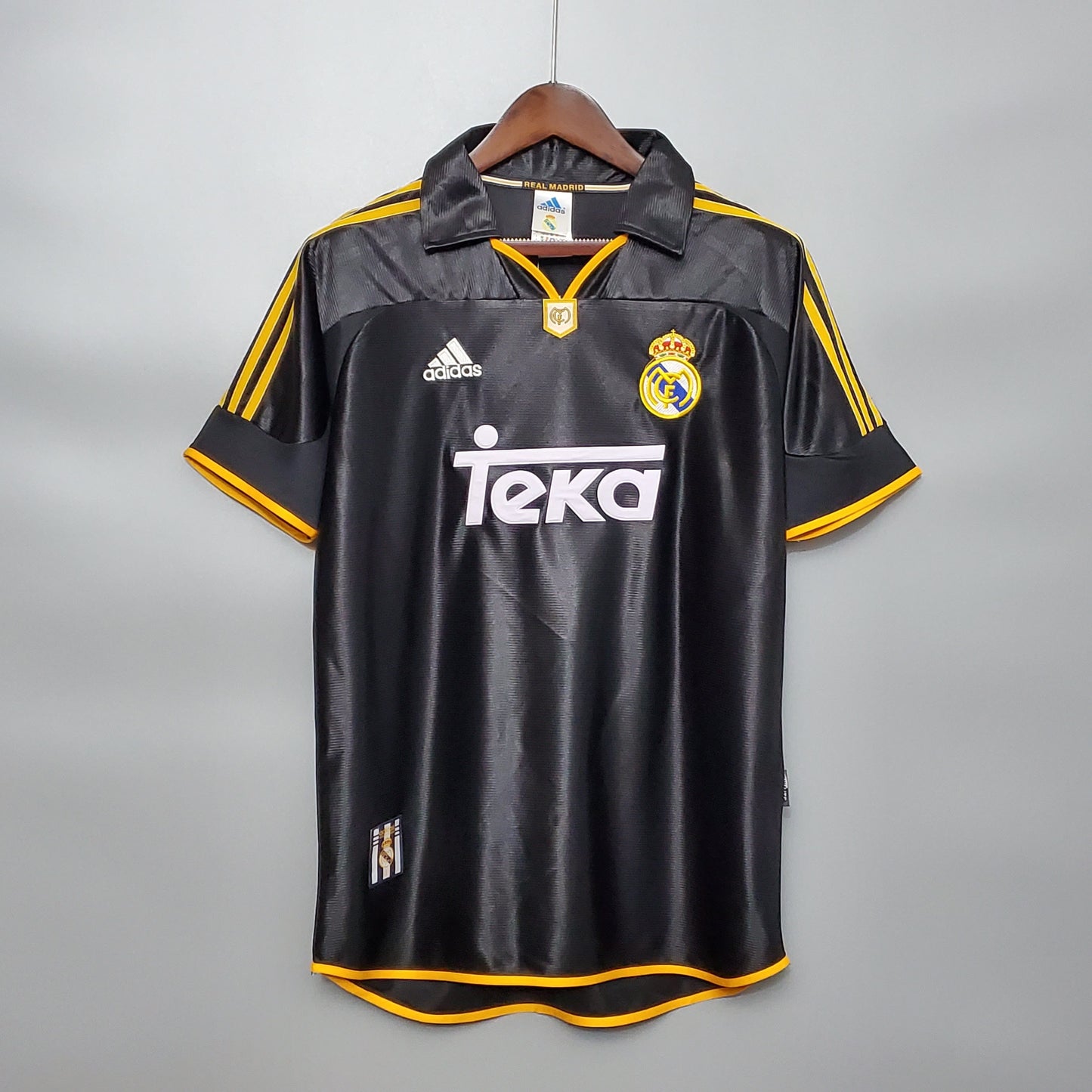 Retro Real Madrid 98/99 away S-XXL