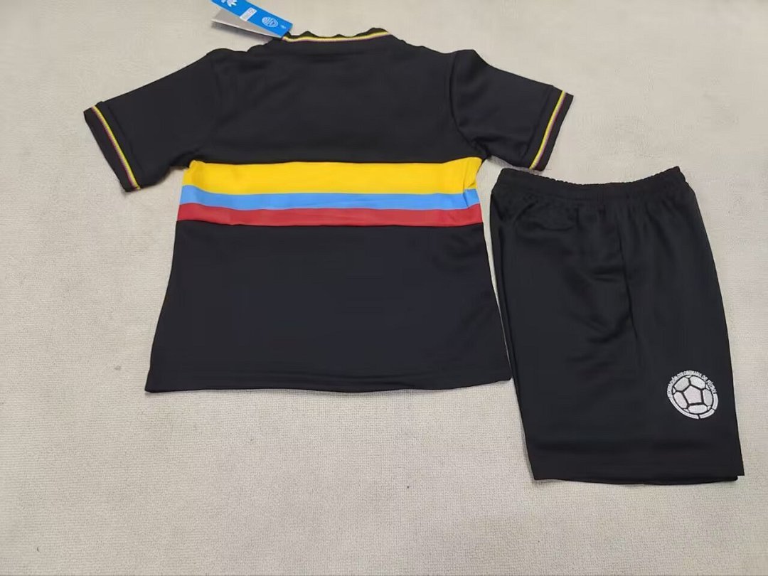 /26 Kids Colombia Special Edition Black Size16-285