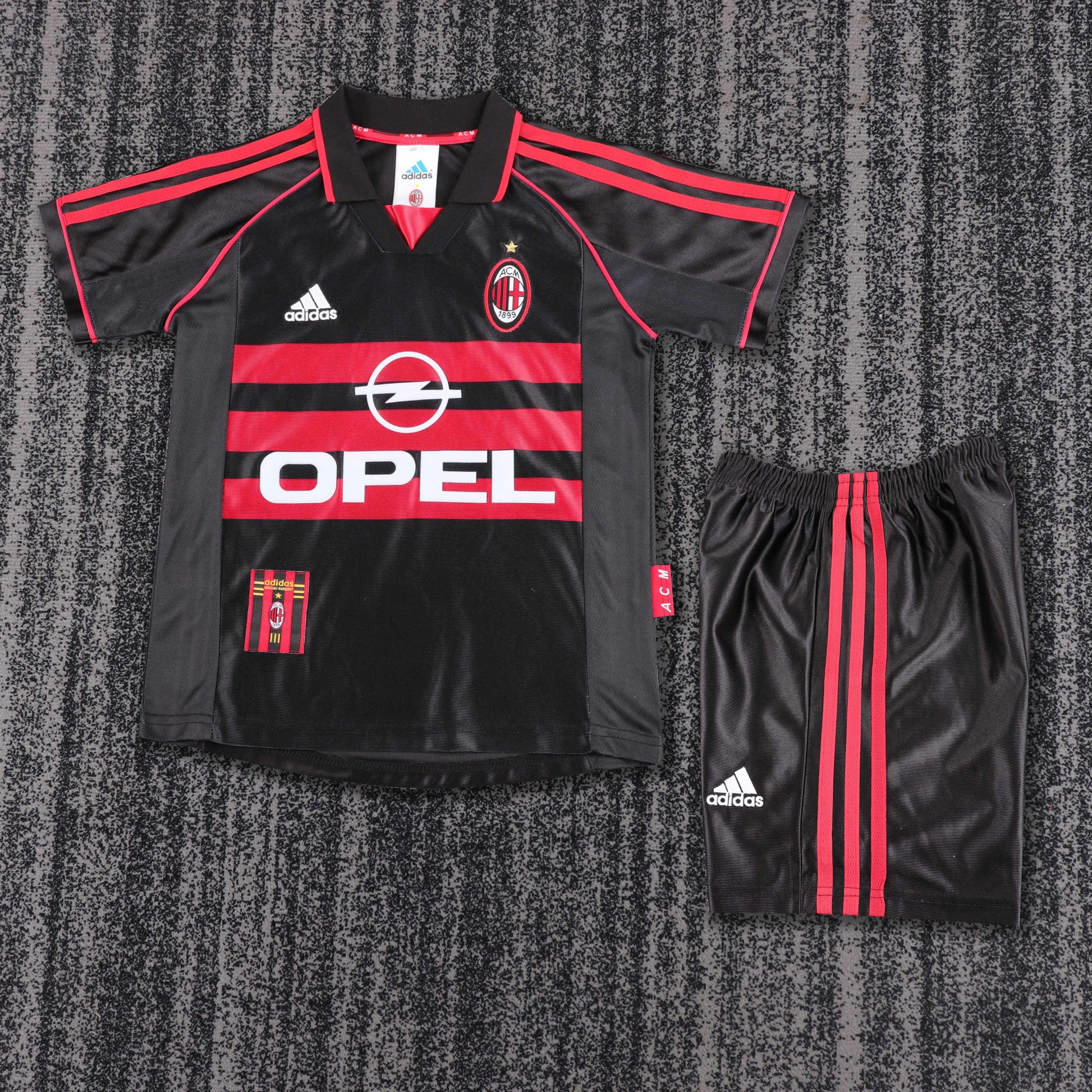 Retro Kids 1998/99 AC Second away Size: 16-28